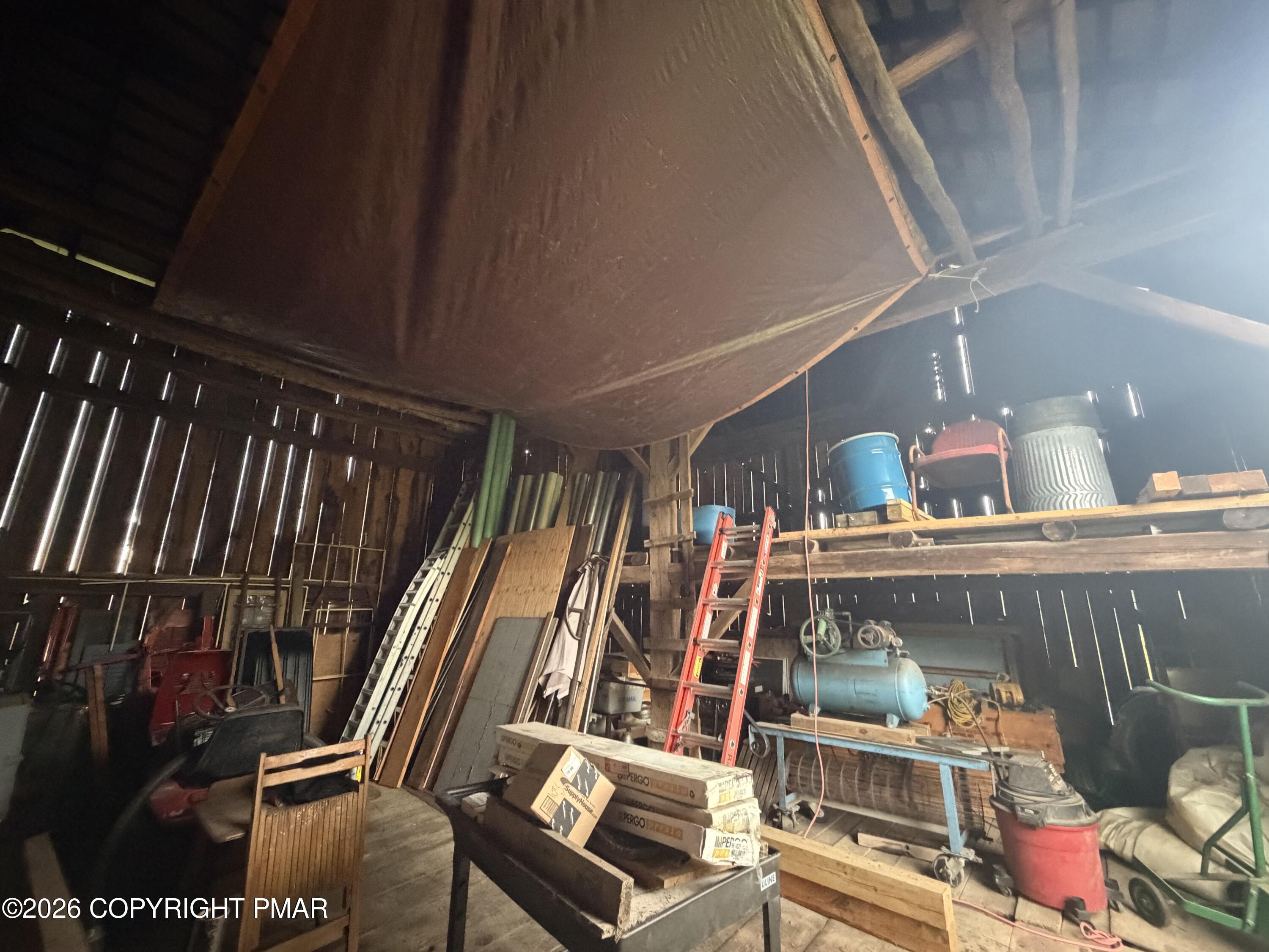 458 Briscoe Mountain Road Property Photo 4