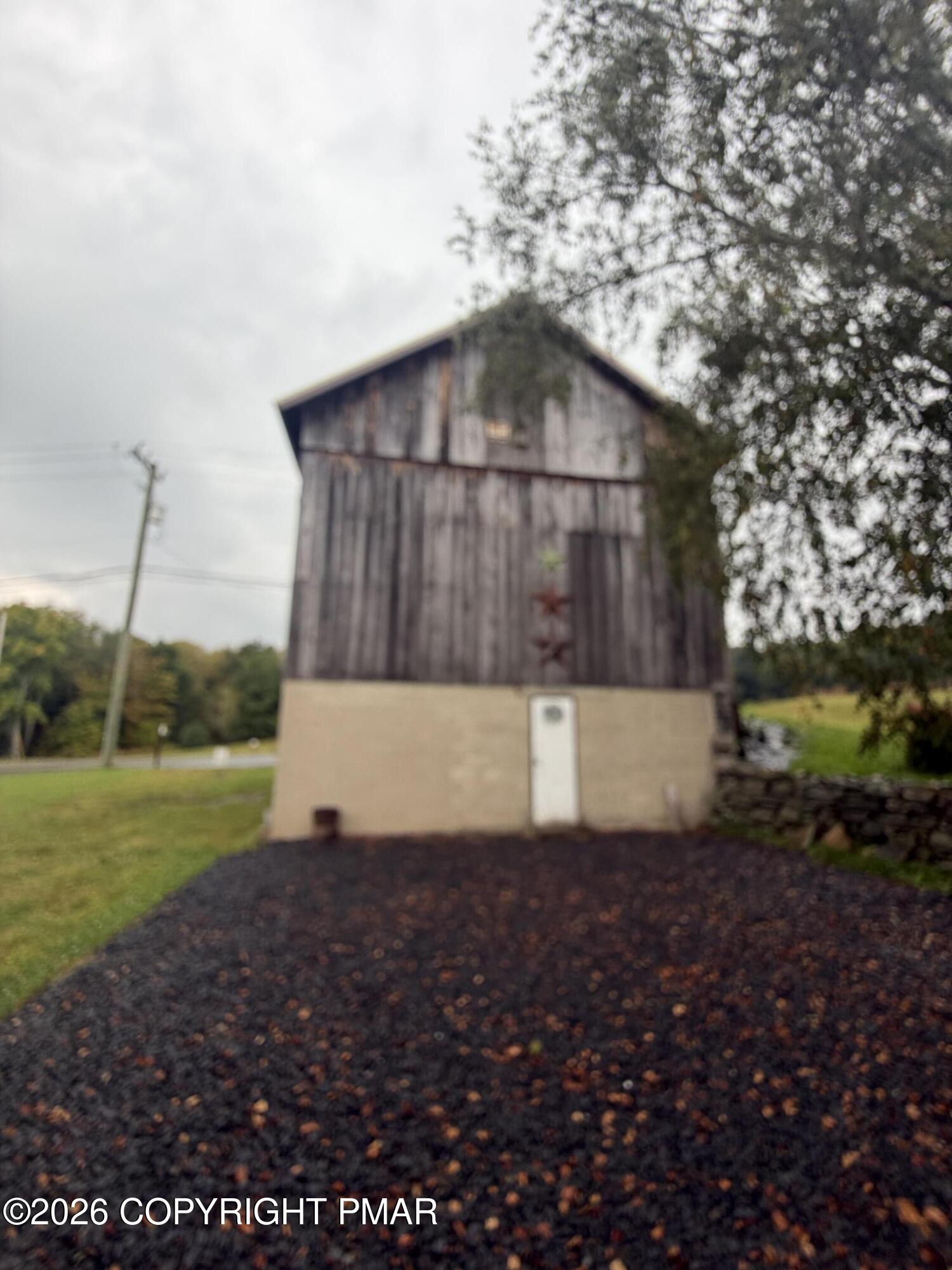 458 Briscoe Mountain Road Property Photo 10