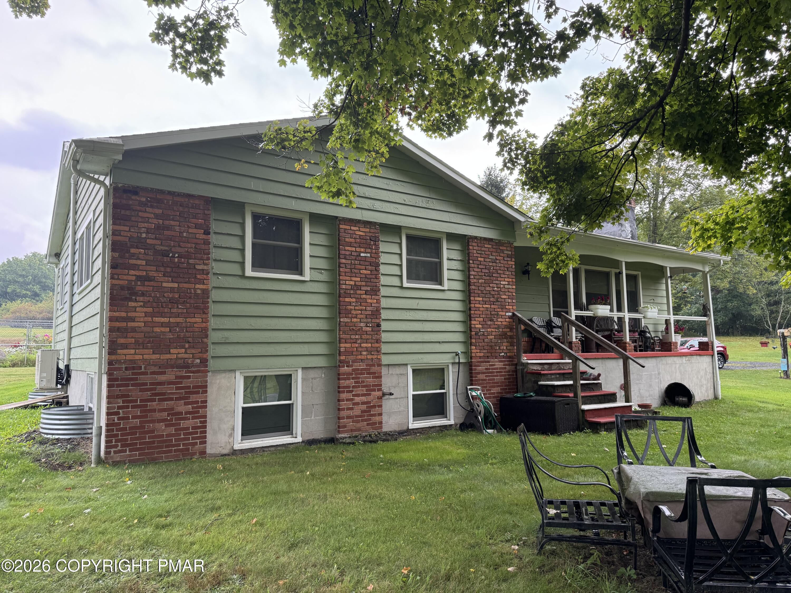 458 Briscoe Mountain Road Property Photo 12