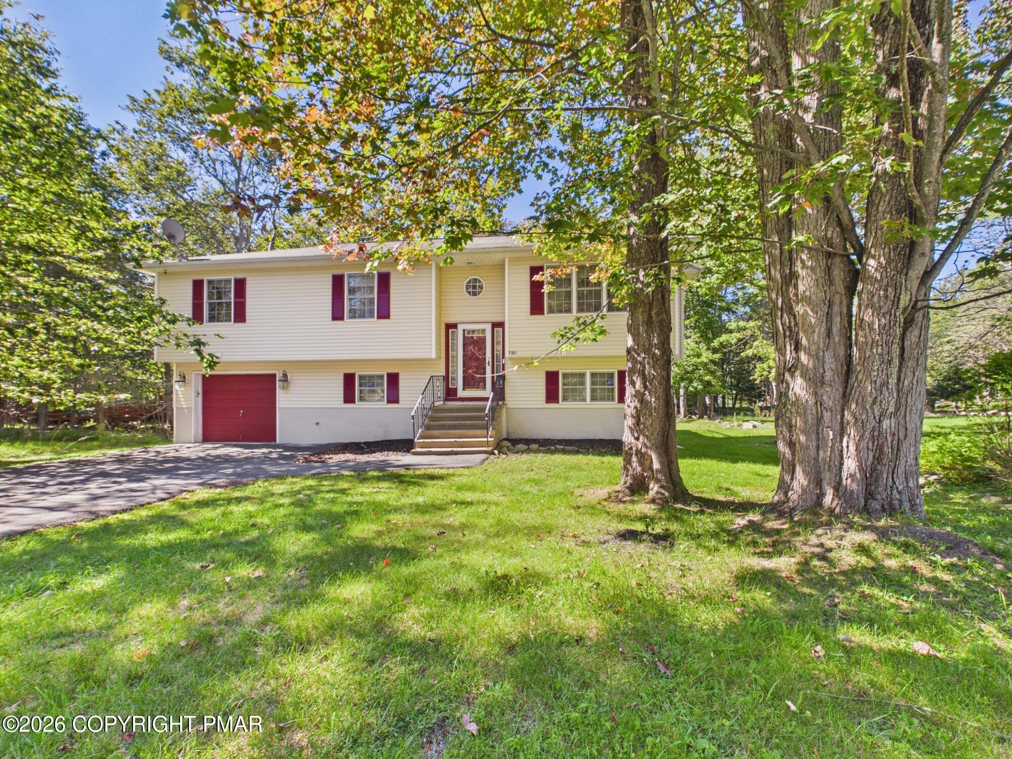 5064 Carol Terrace Property Photo 3