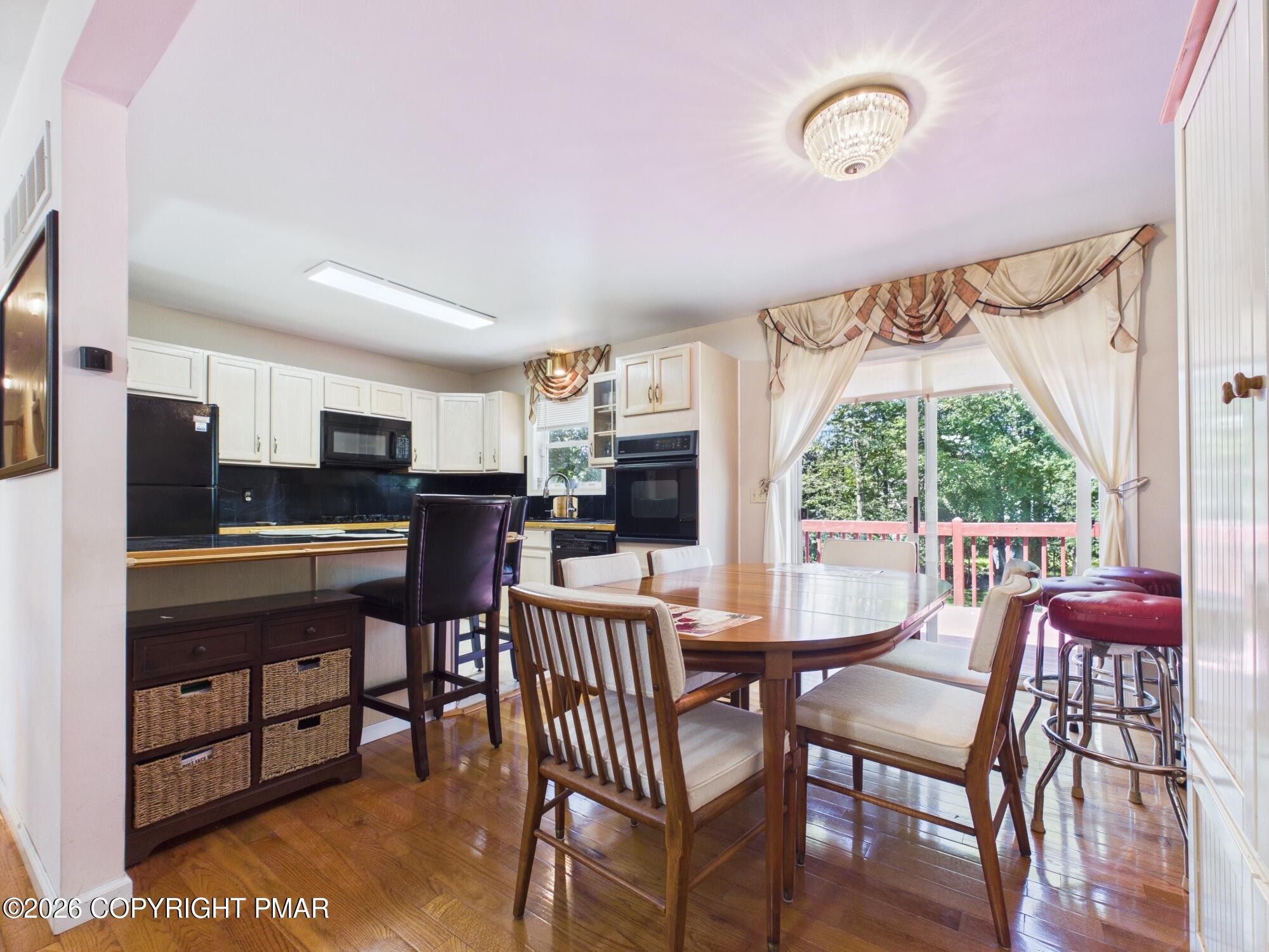 5064 Carol Terrace Property Photo 18