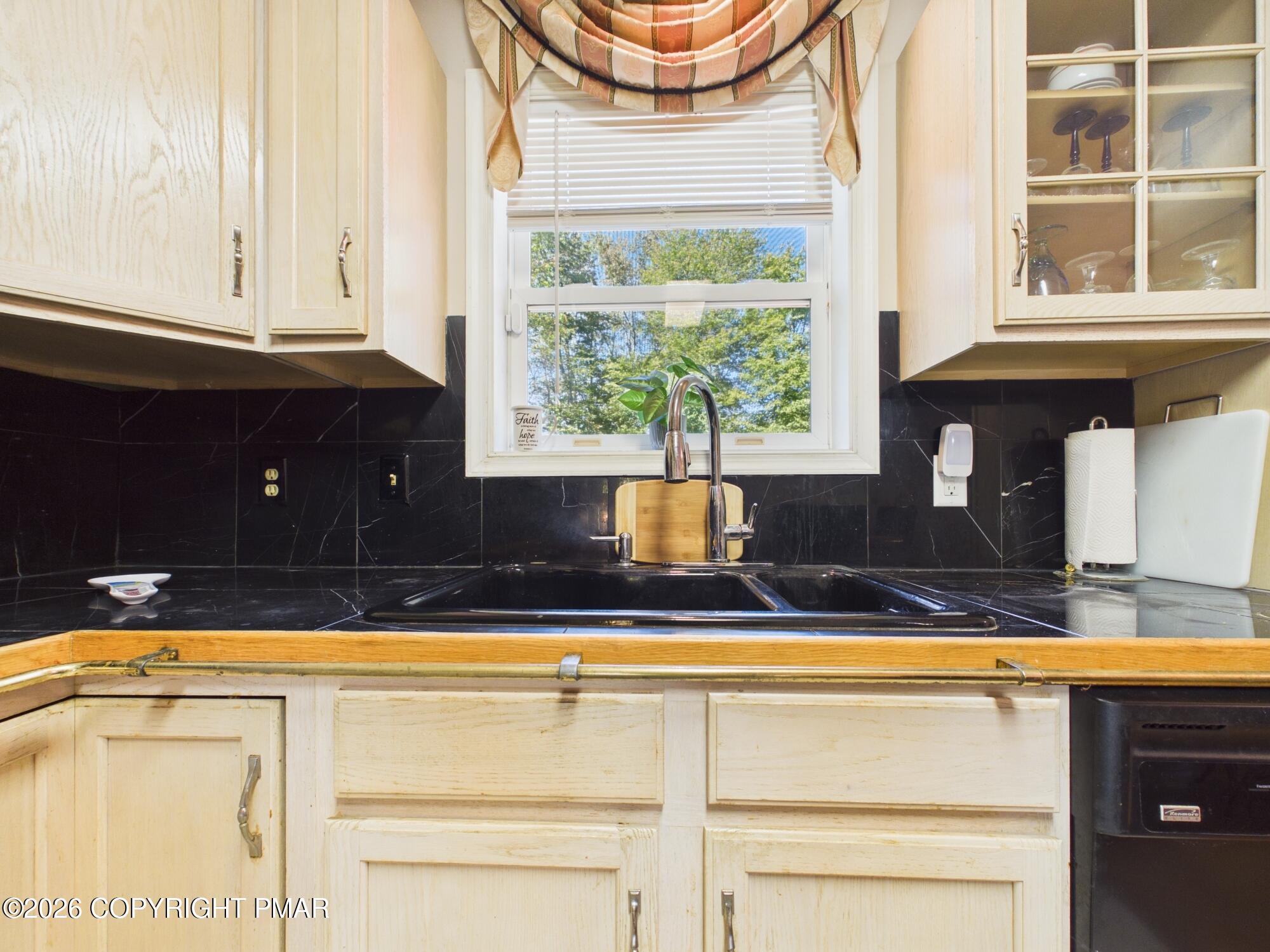 5064 Carol Terrace Property Photo 30