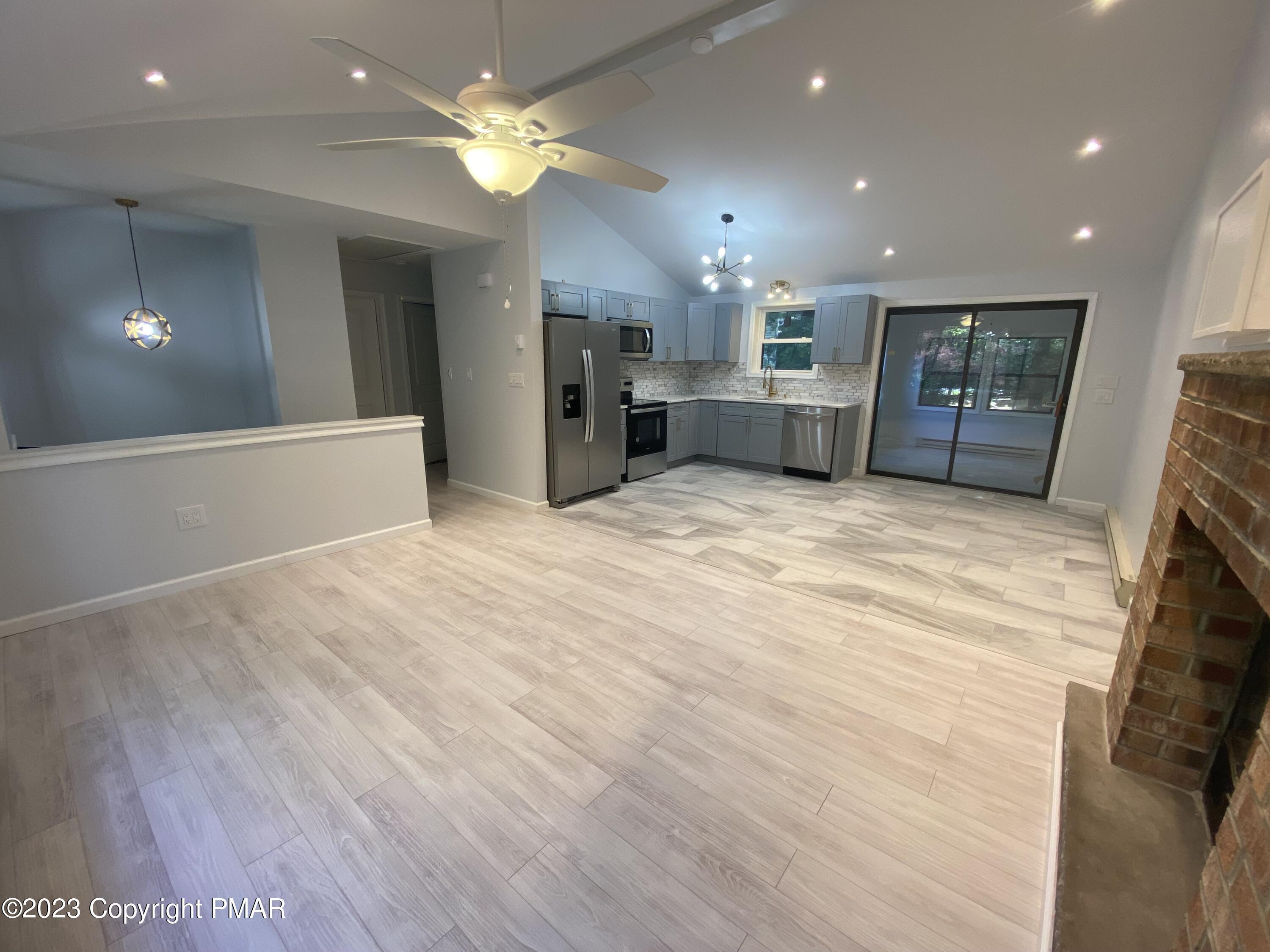 1730 Rolling Hills Drive Property Photo 7