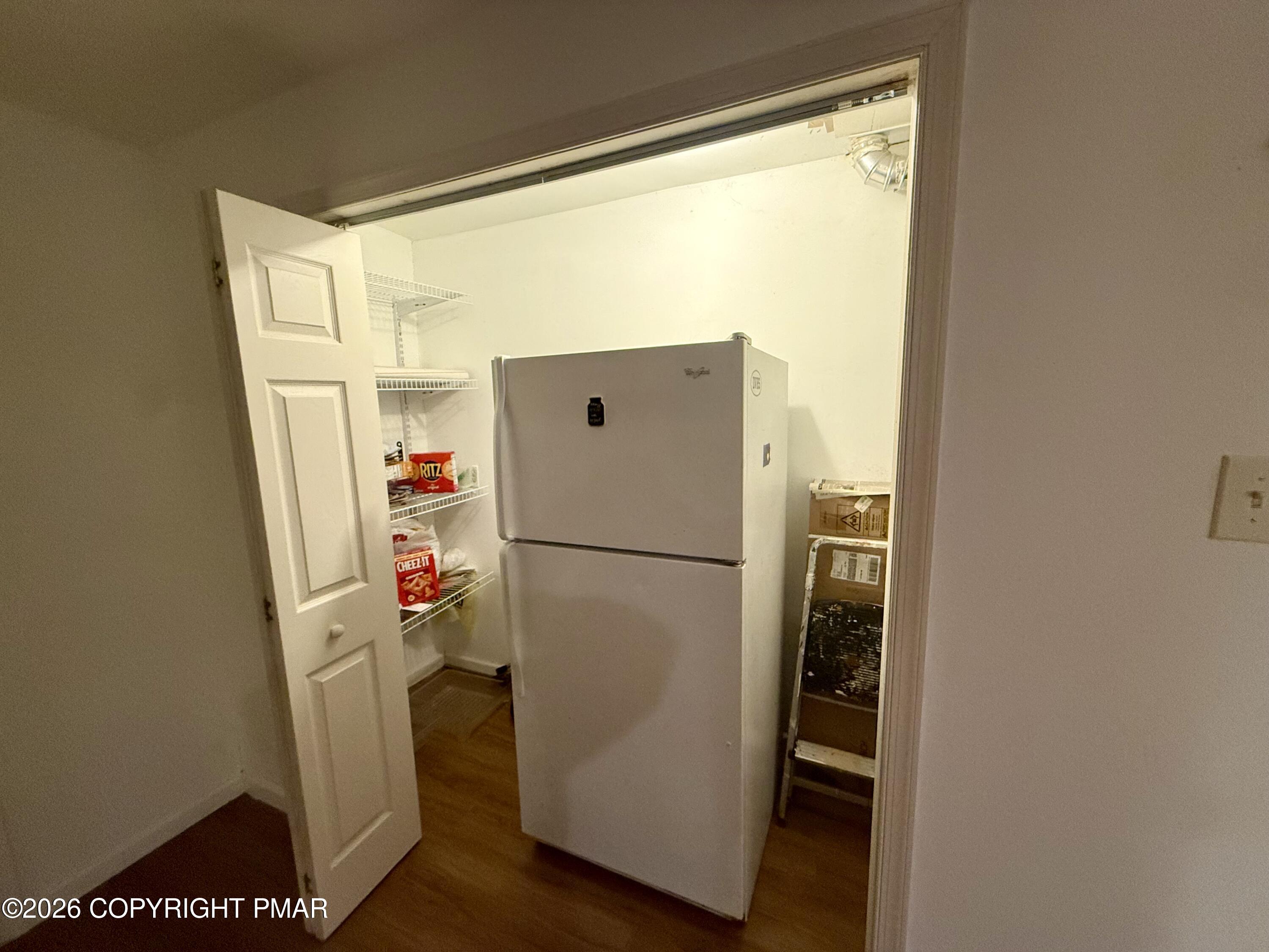2118 Cardinal Drive Property Photo 9