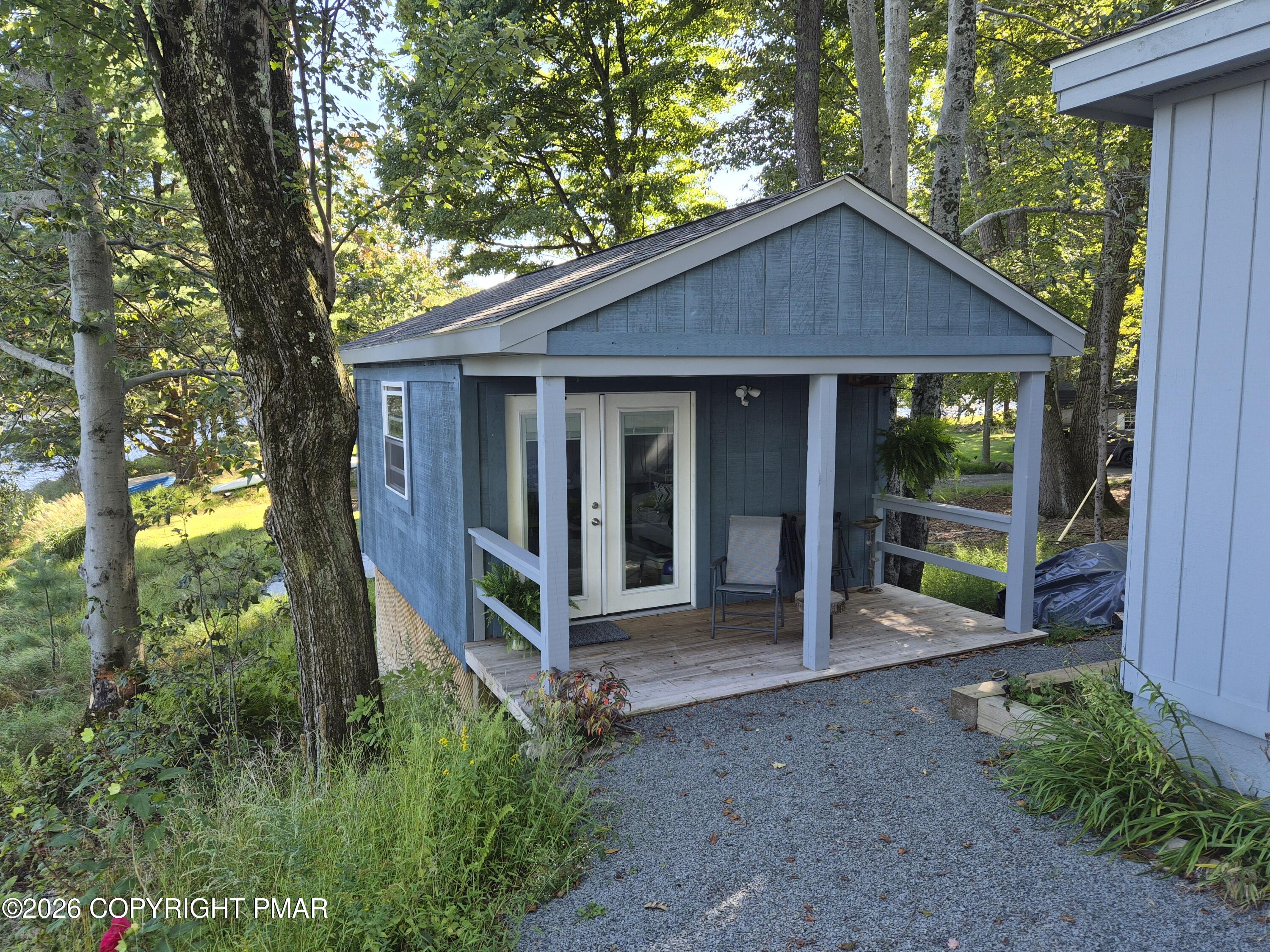 136 Birch Ledge Road Property Photo 2