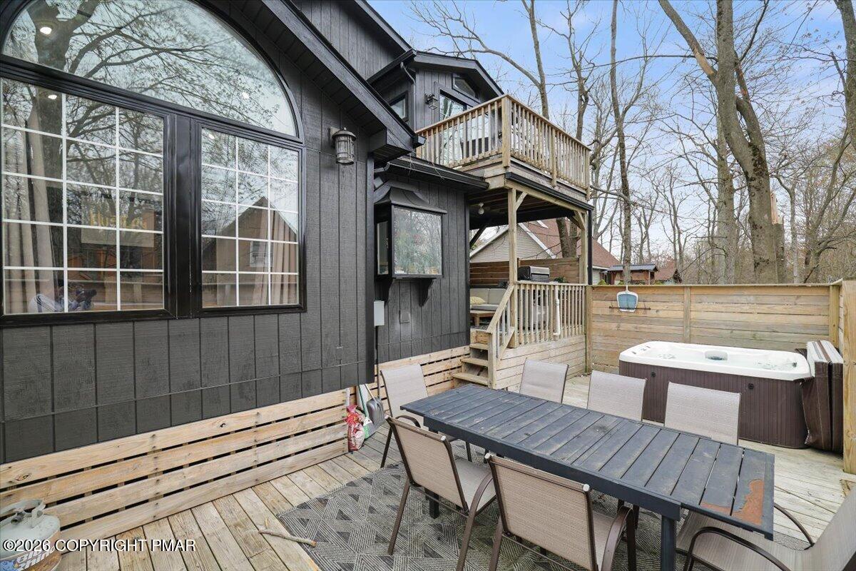 7112 Robinwood Drive Property Photo 2