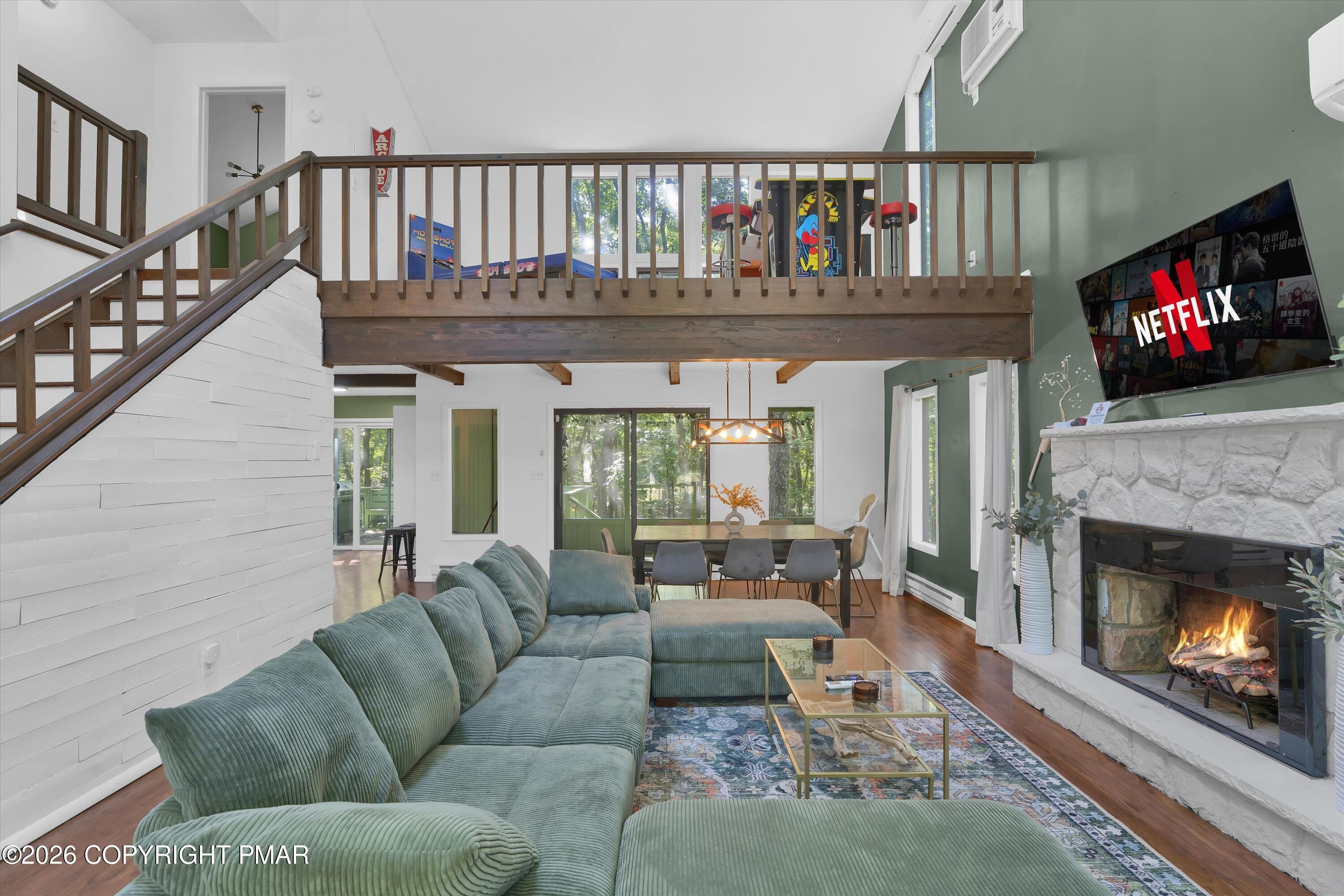 317 Robinwood Terrace Property Photo 13