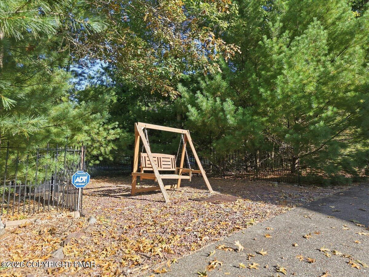 302 Lees Run Circle Property Photo 12