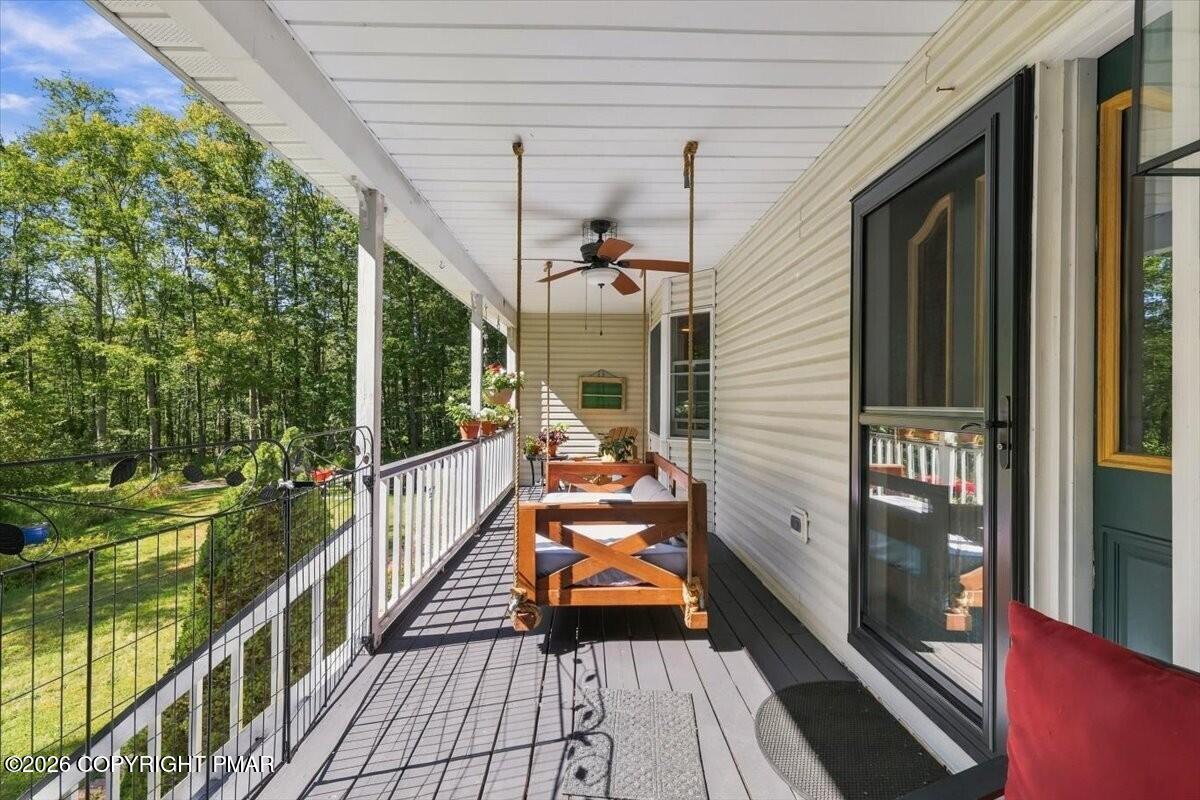 298 Scenic Drive Property Photo 4