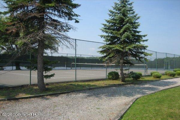 10 Pine Way Property Photo 8