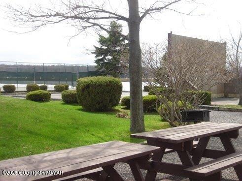 10 Pine Way Property Photo 16