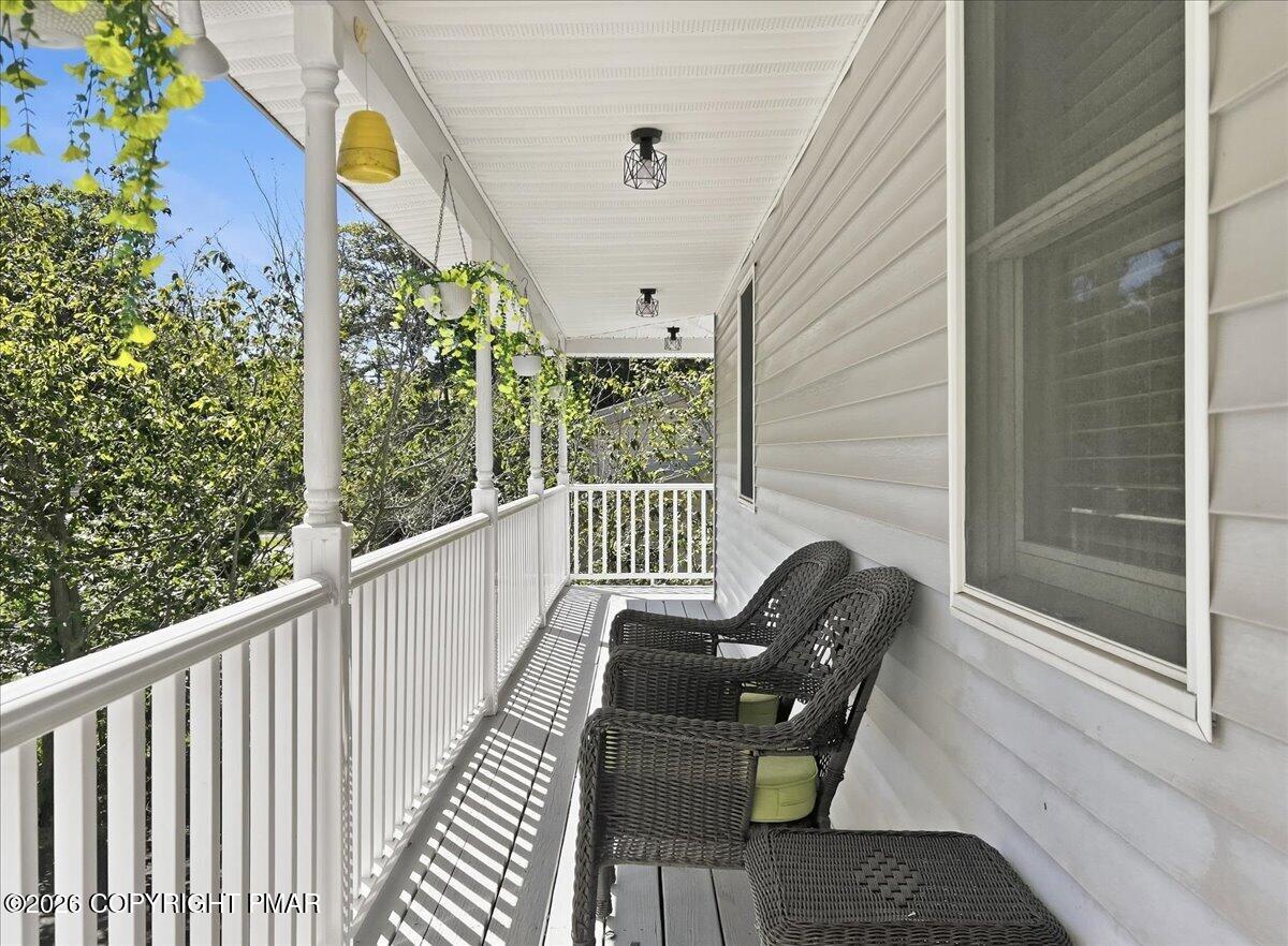 151 Seminole Trail Property Photo 11