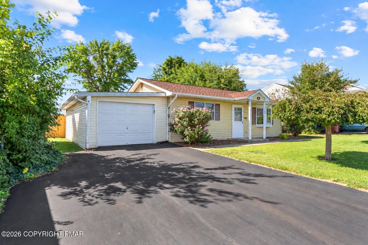 350 Maple Street Property Photo 1