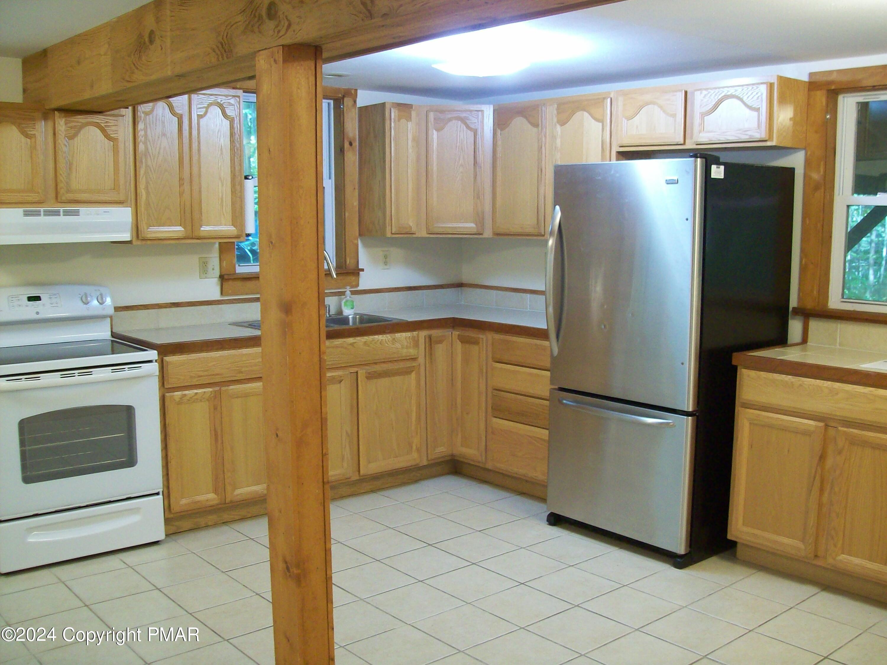 5239 Goldenrod Avenue Property Photo 4
