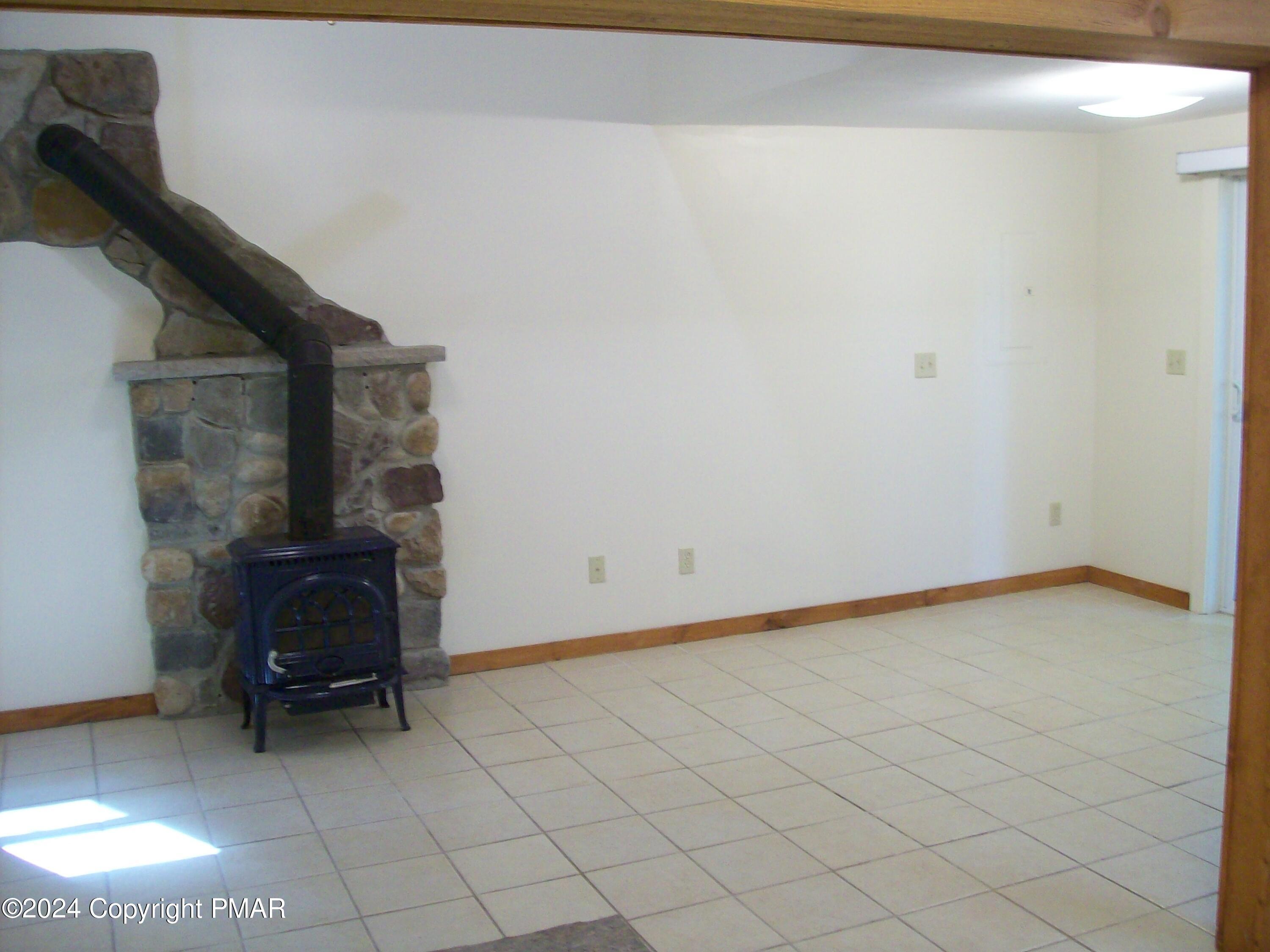 5239 Goldenrod Avenue Property Photo 9