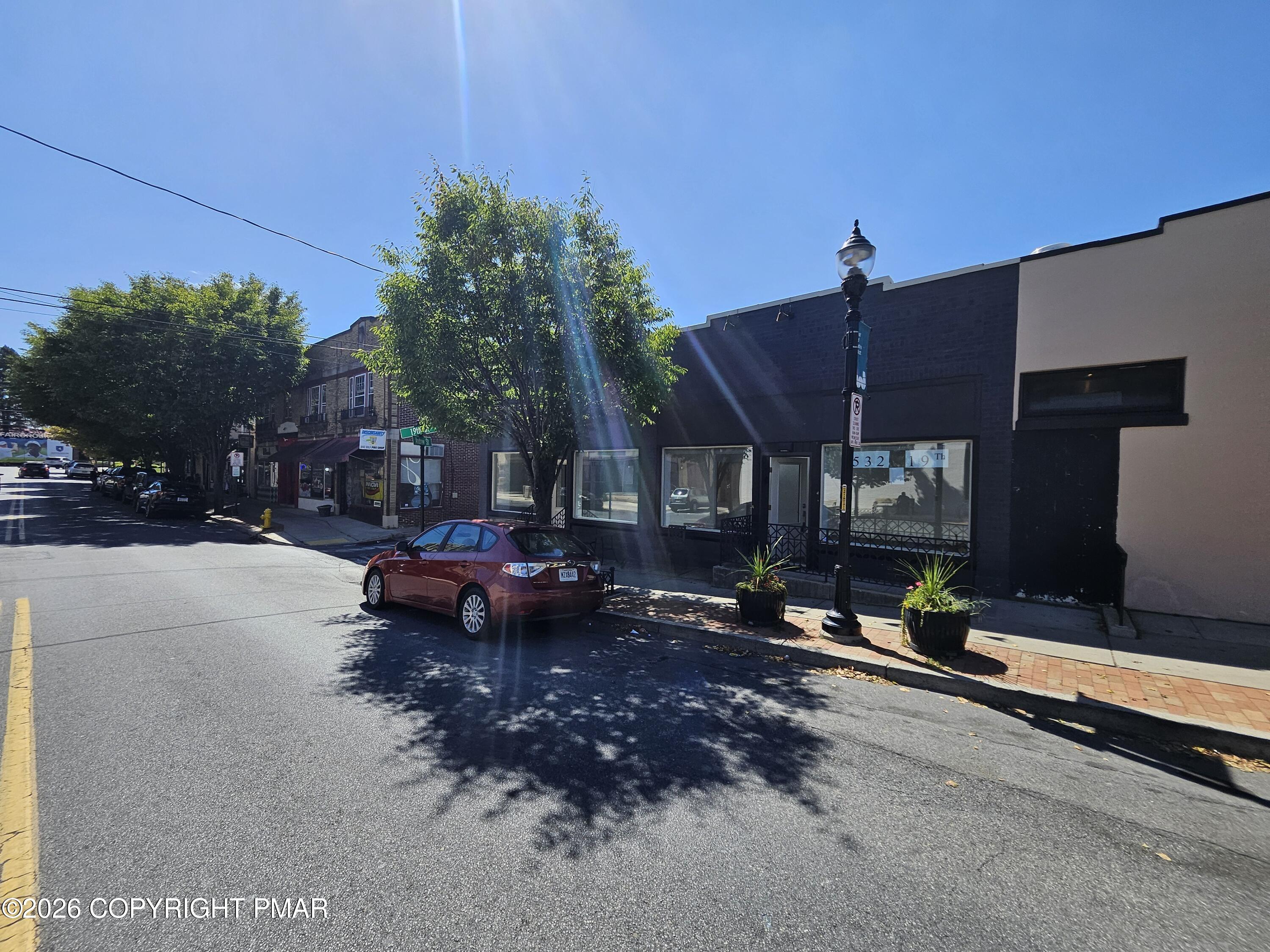 532 N 19 Street Property Photo 14