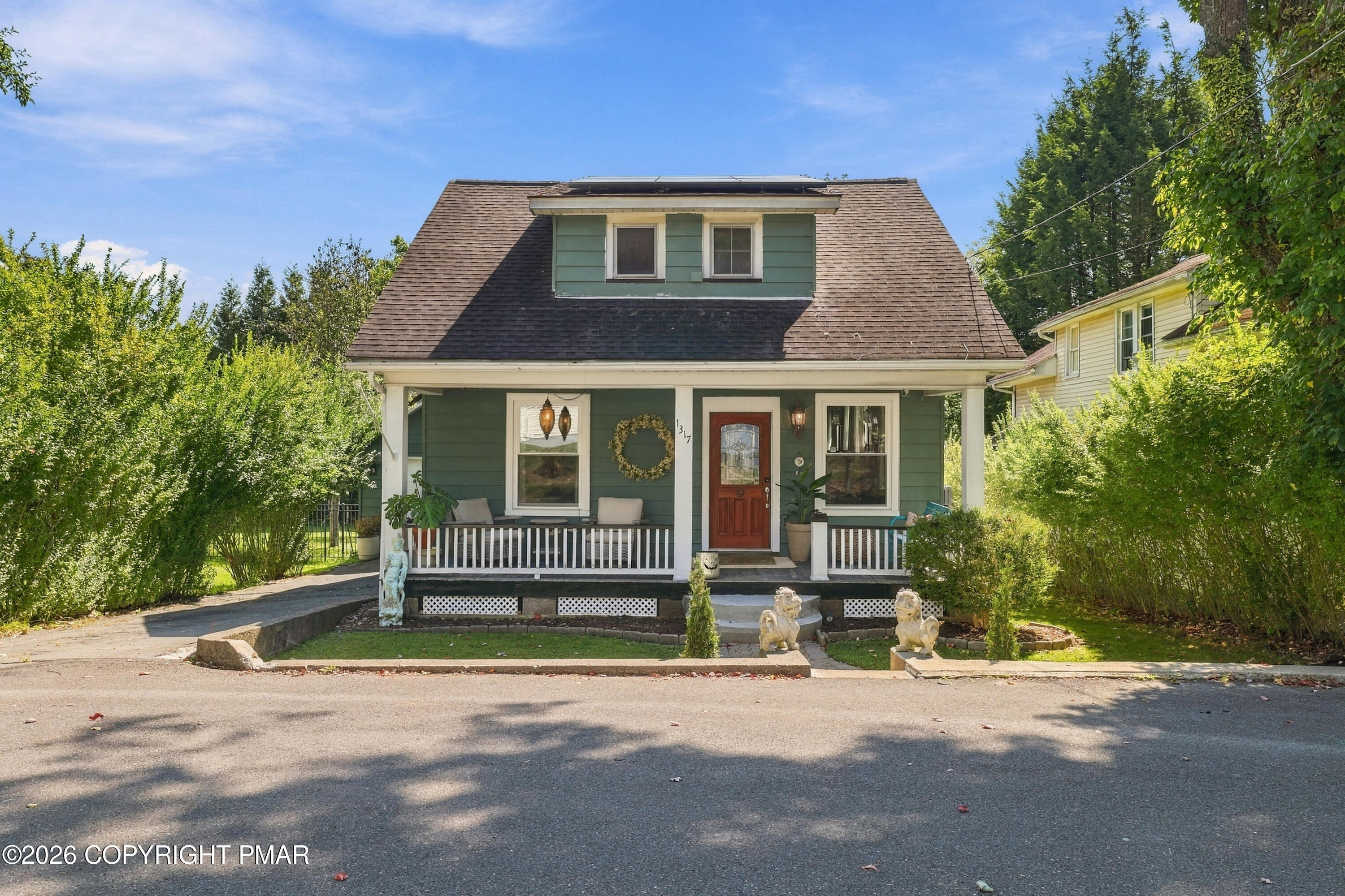 1317 Coolbaugh Street Property Photo 2