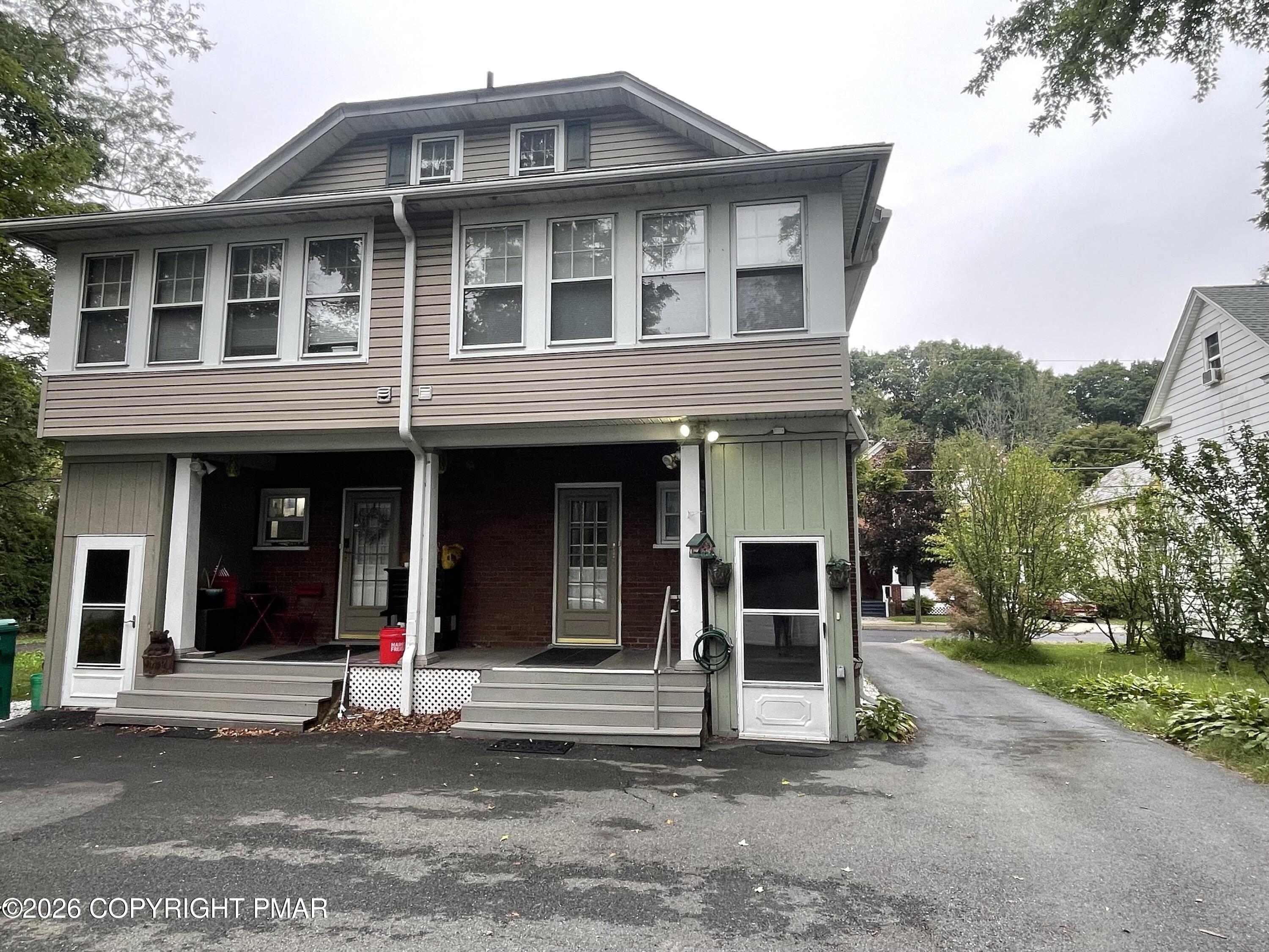 877 Scott Street Property Photo 5