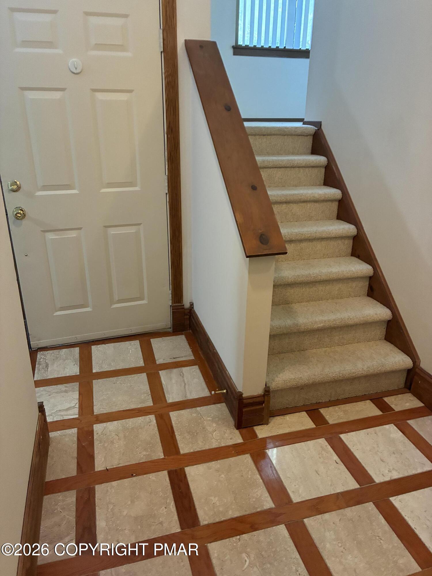 419 Tudor Court Property Photo 2