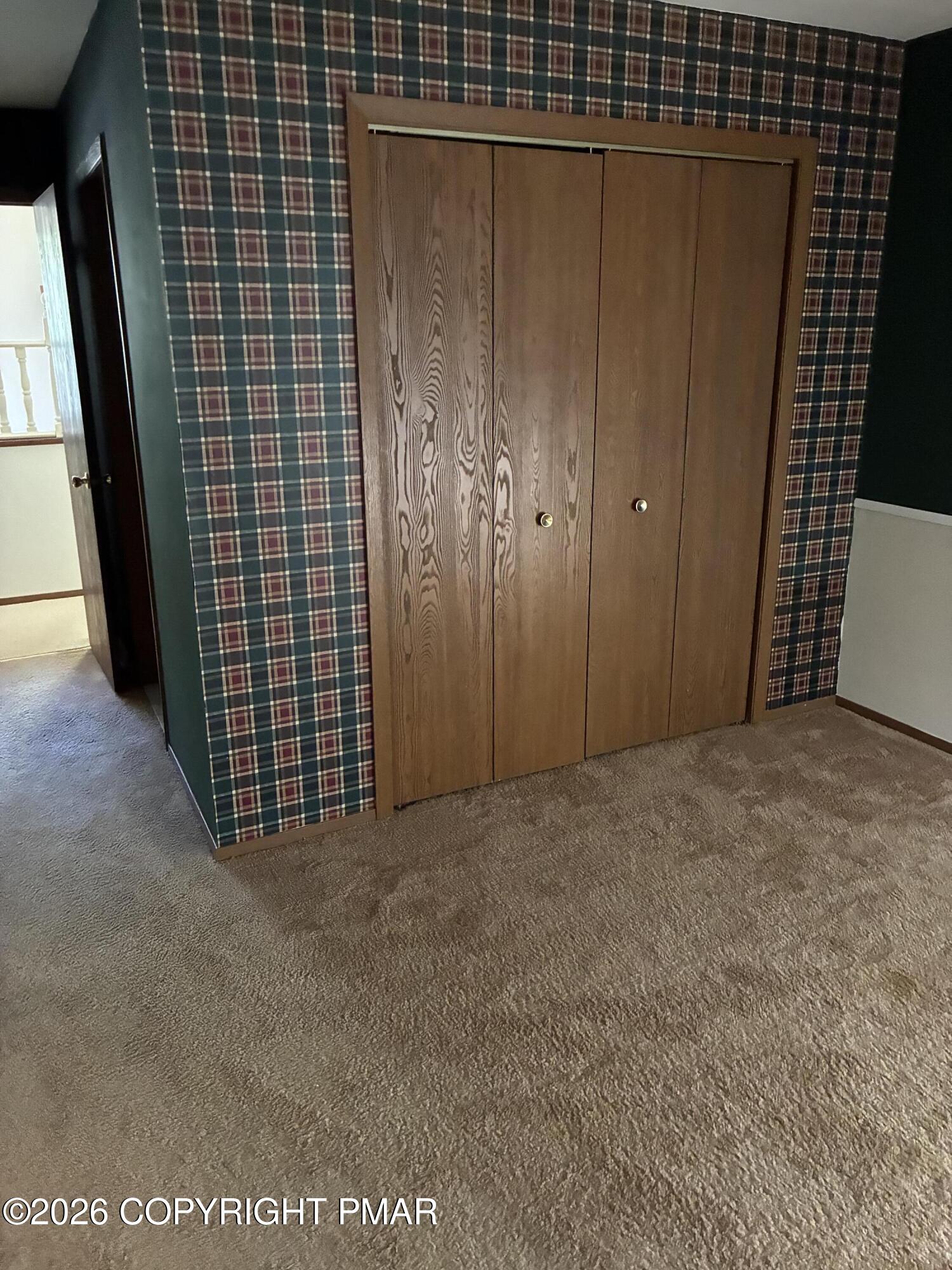 419 Tudor Court Property Photo 14