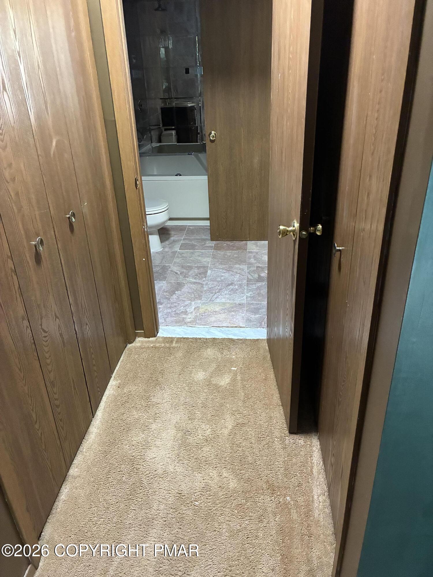 419 Tudor Court Property Photo 17