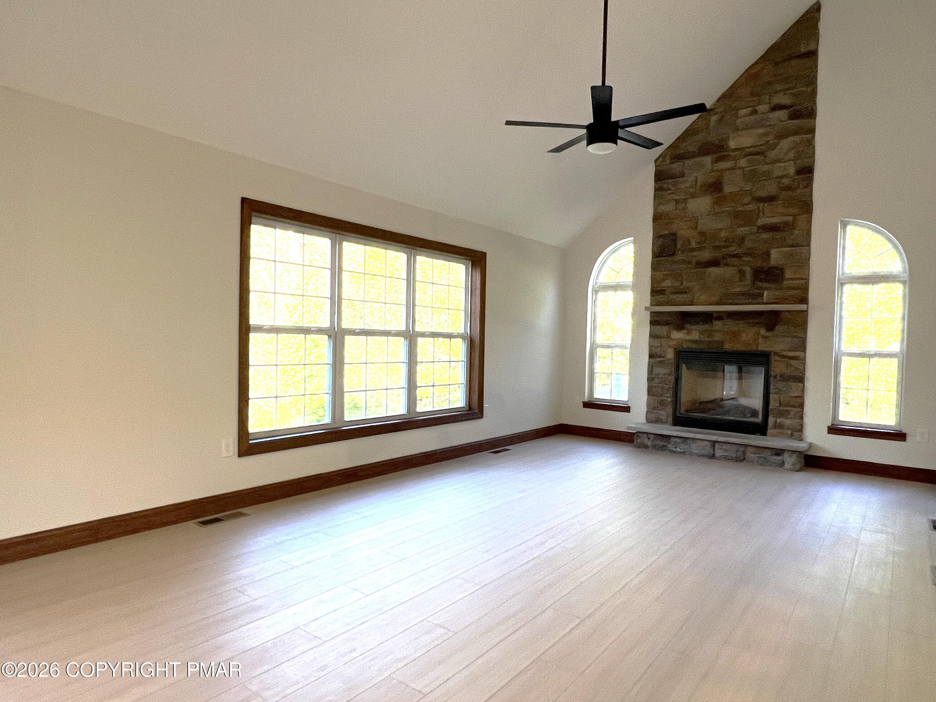 129 Doria Drive Property Photo 3