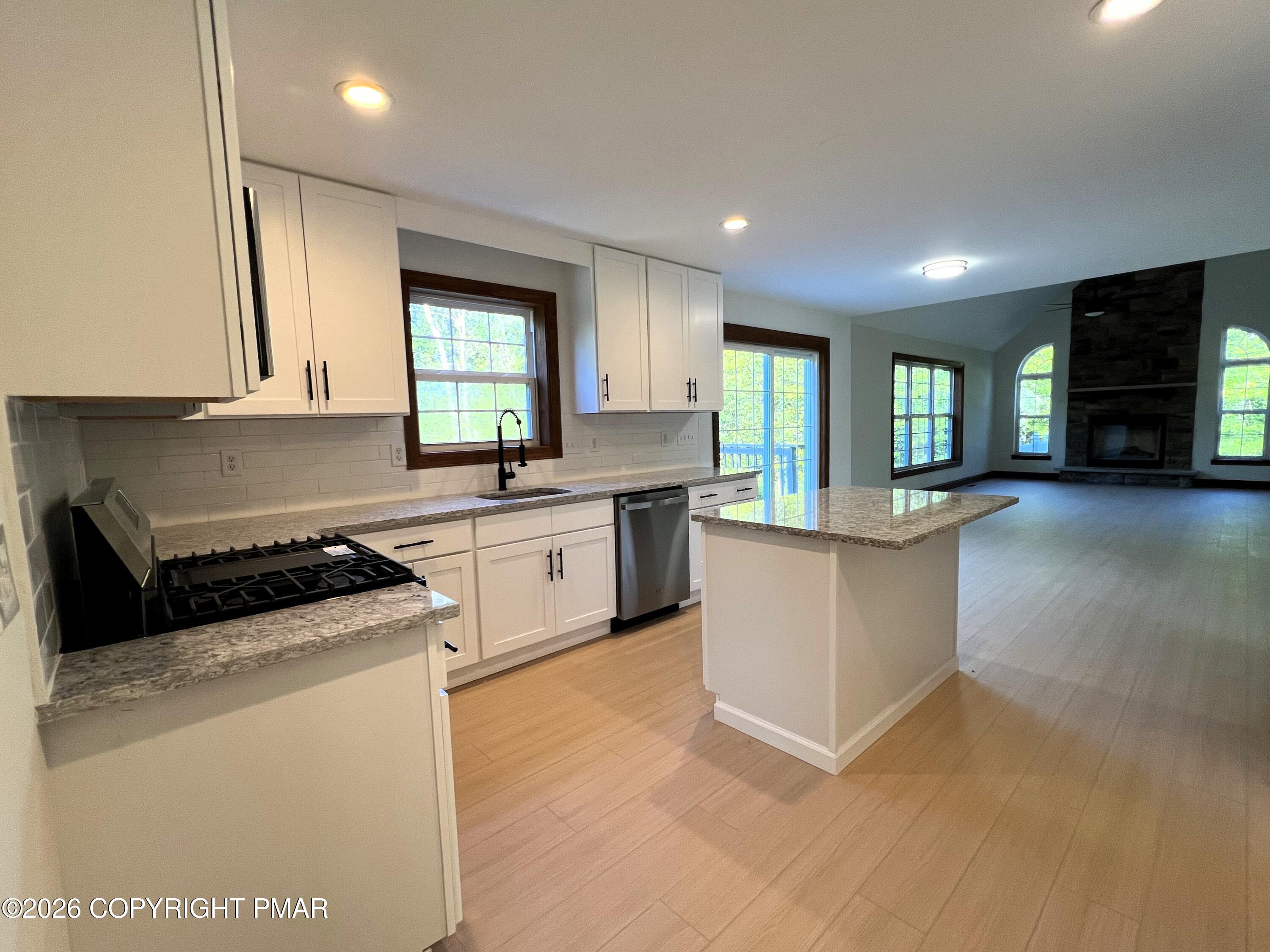 129 Doria Drive Property Photo 7