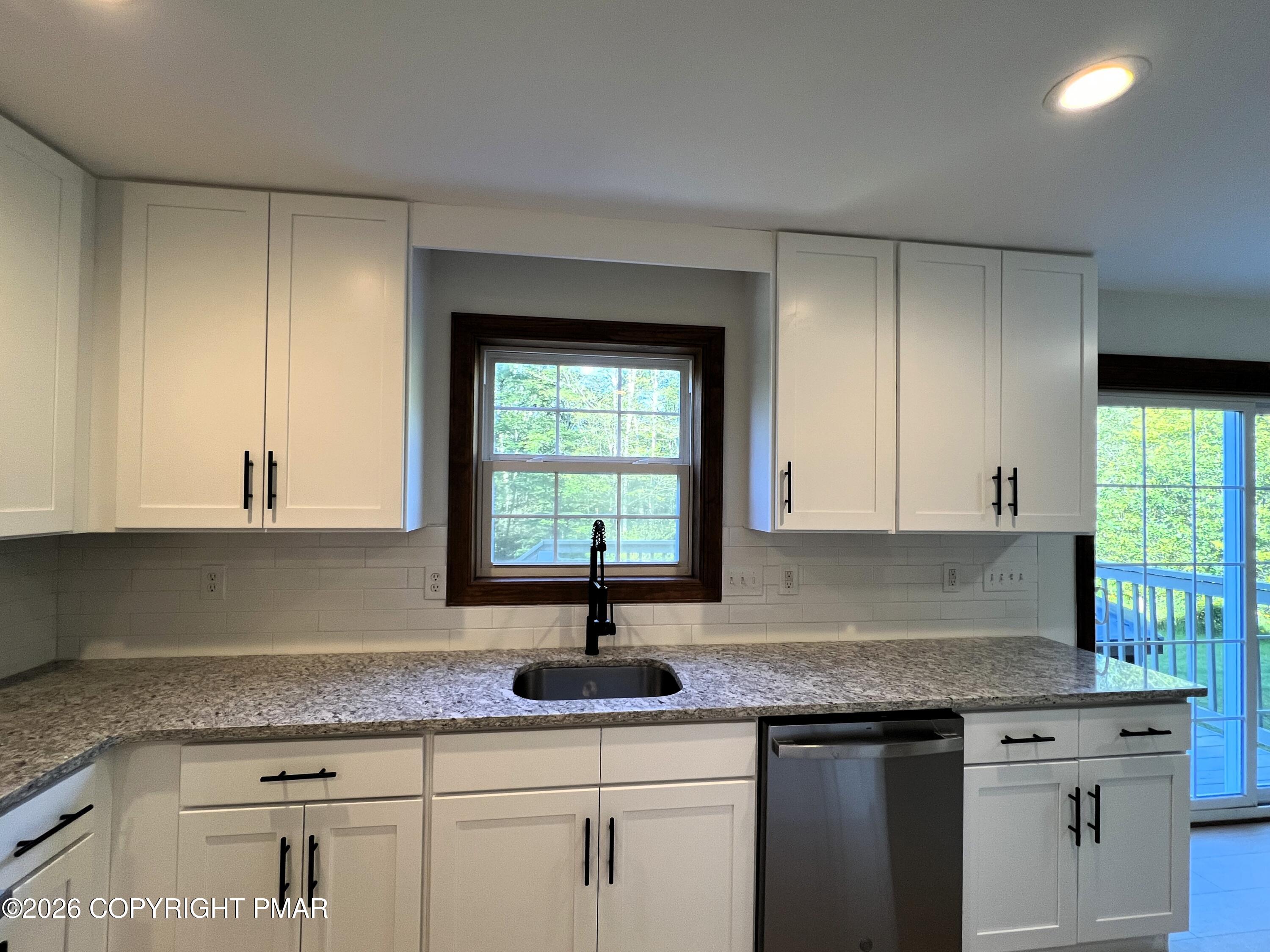 129 Doria Drive Property Photo 9