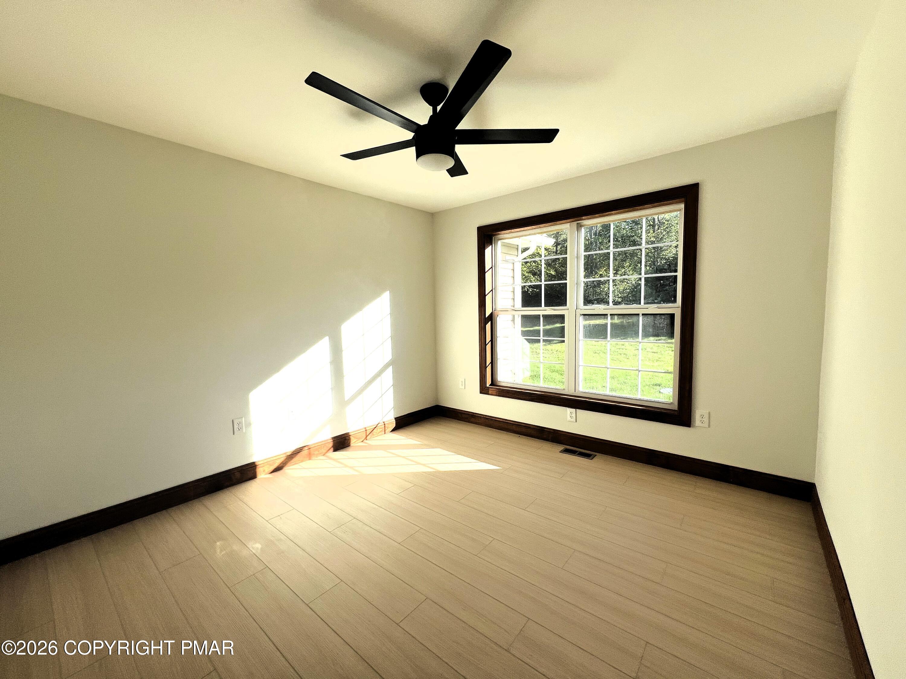 129 Doria Drive Property Photo 18