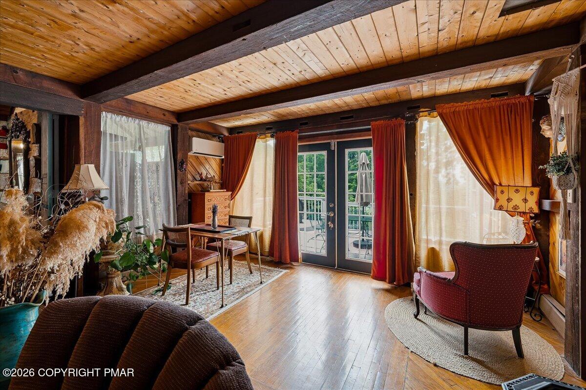 3381 Turkey Hill Road Property Photo 2