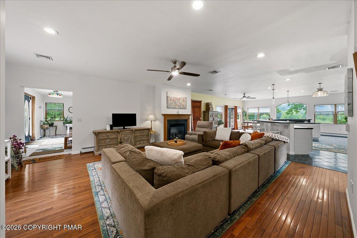 3381 Turkey Hill Road Property Photo 9