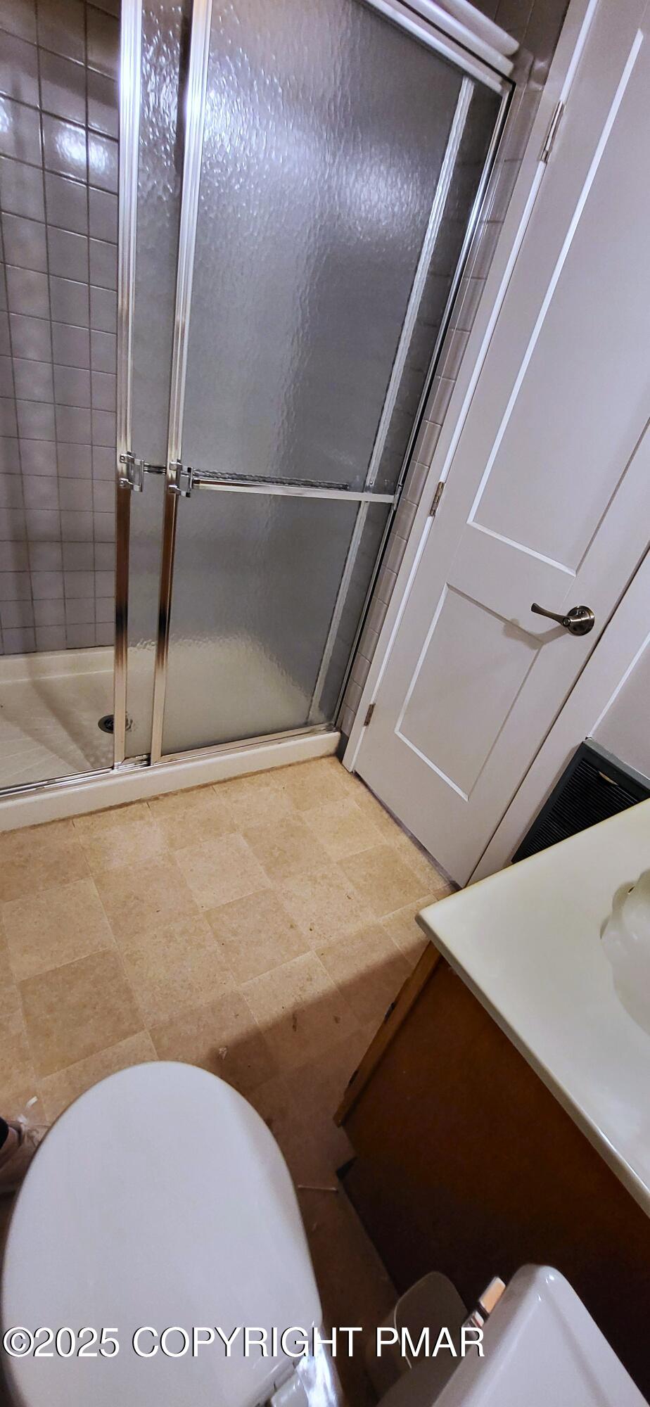 171 Cambridge Court Property Photo 13