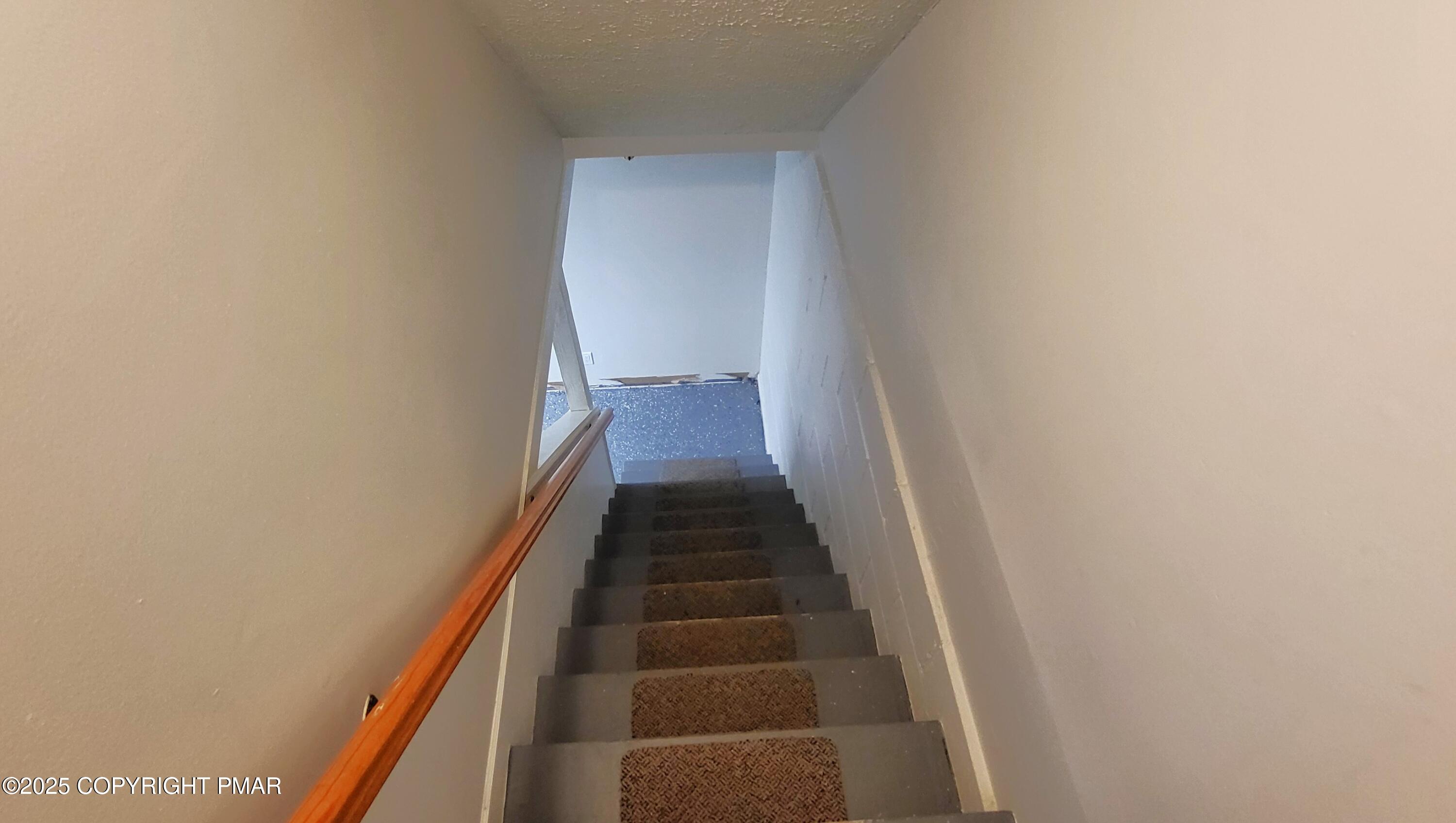 171 Cambridge Court Property Photo 22