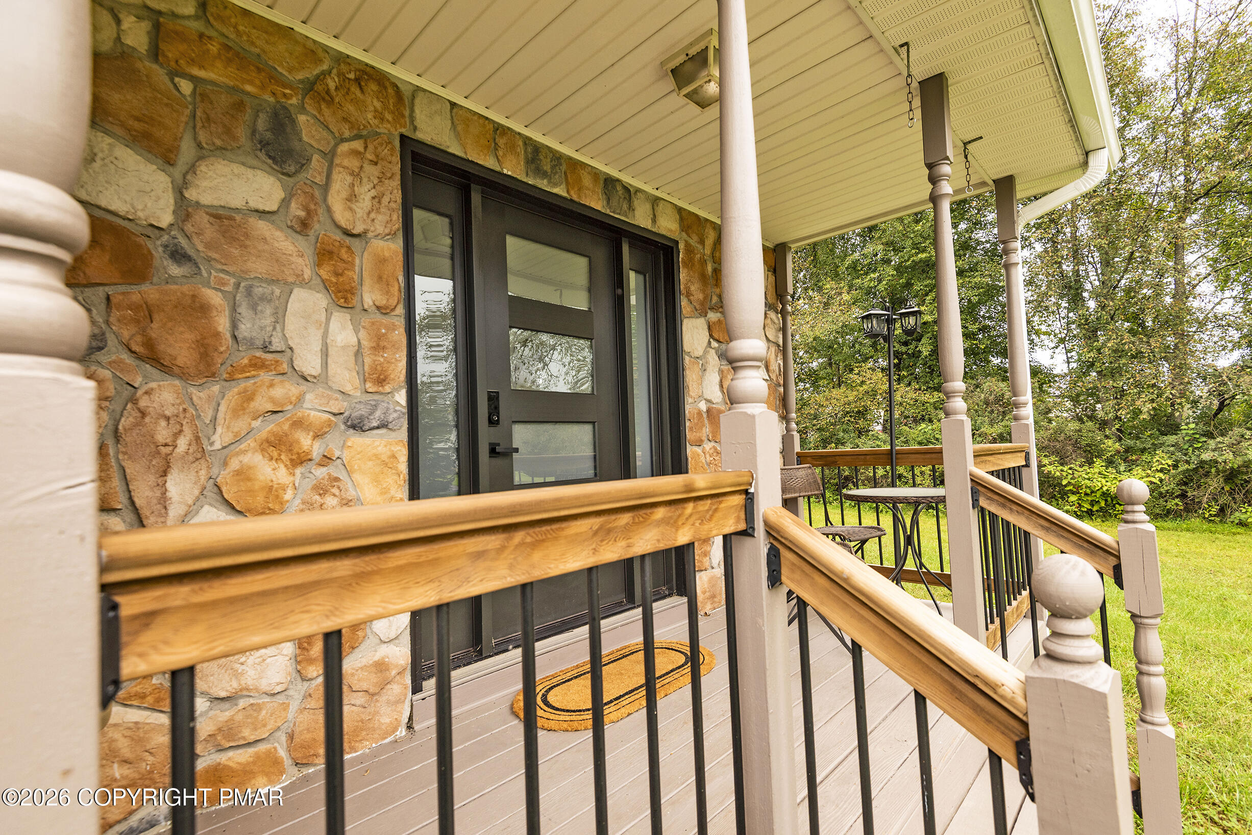 163 Arthur Lane Property Photo 2