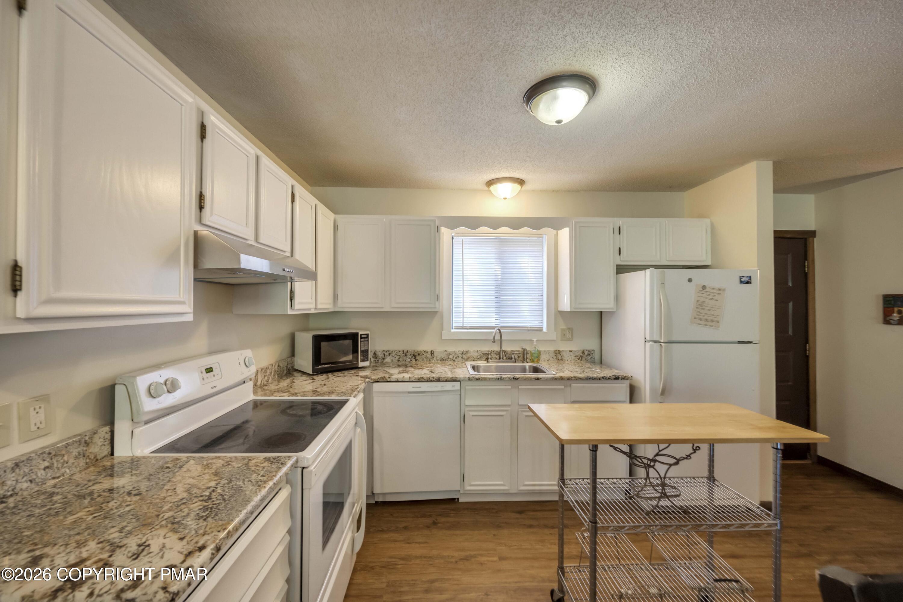 89 Cross Country Lane Property Photo 7