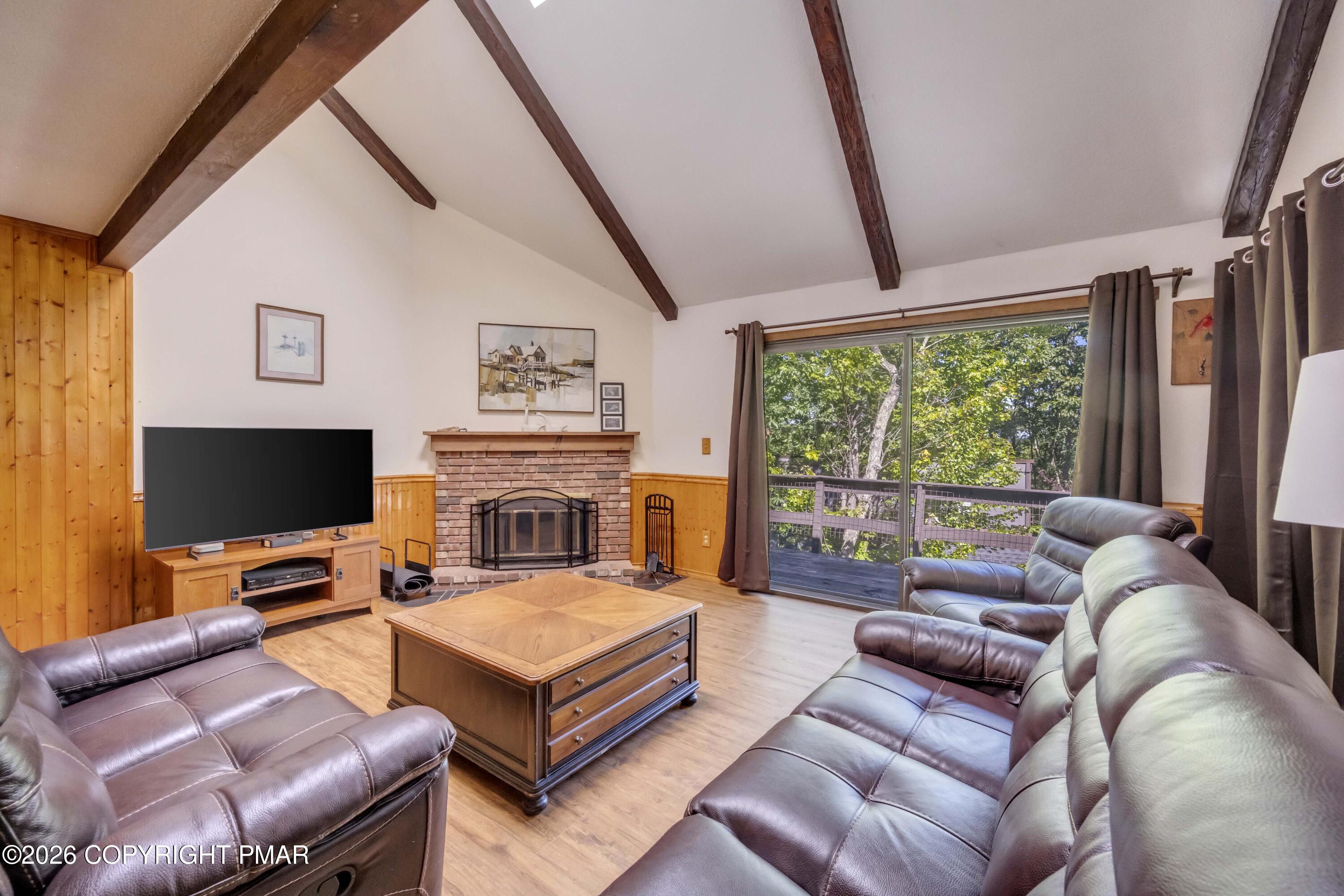 89 Cross Country Lane Property Photo 9