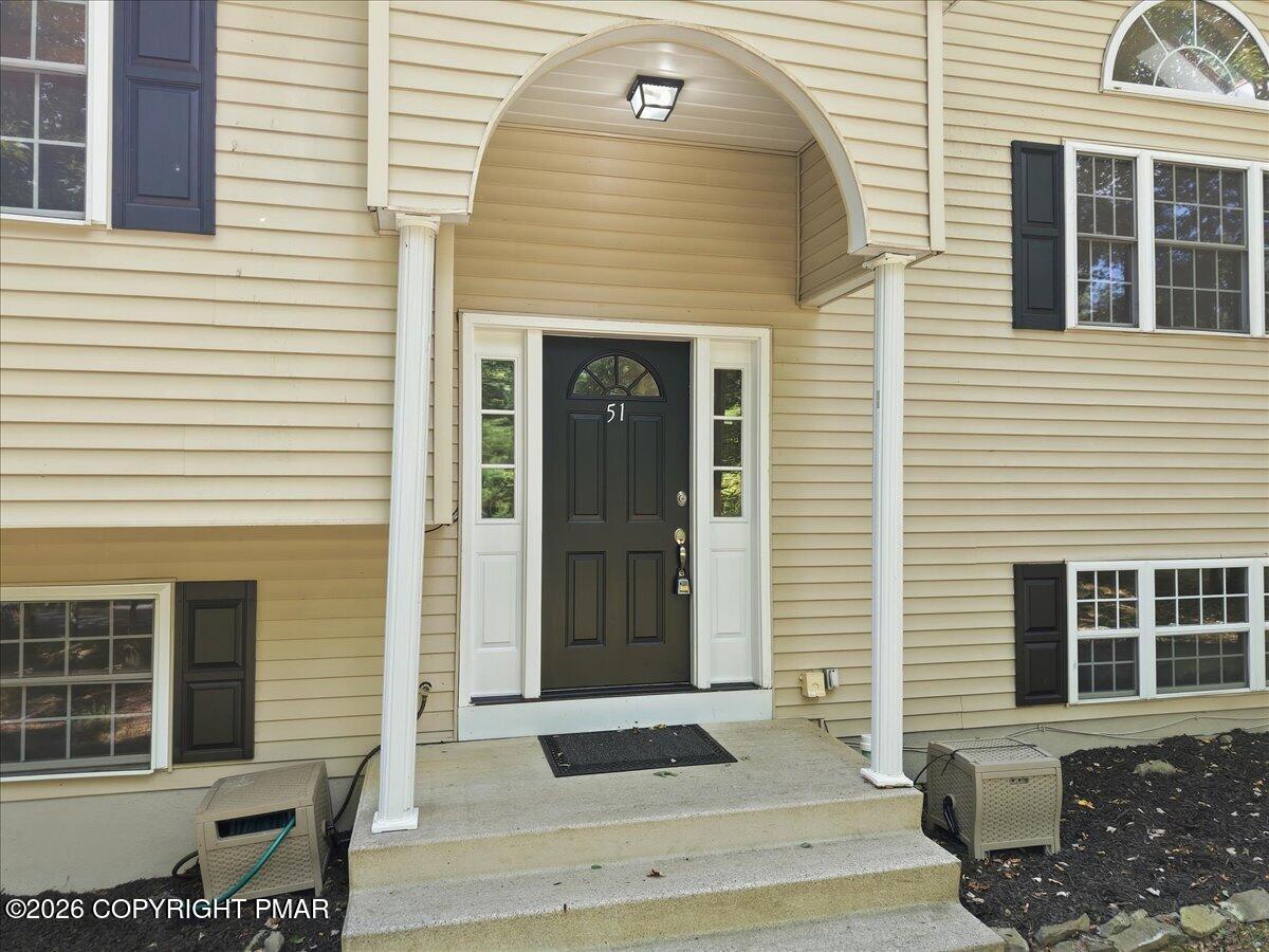 1216 Hunters Woods Drive Property Photo 11