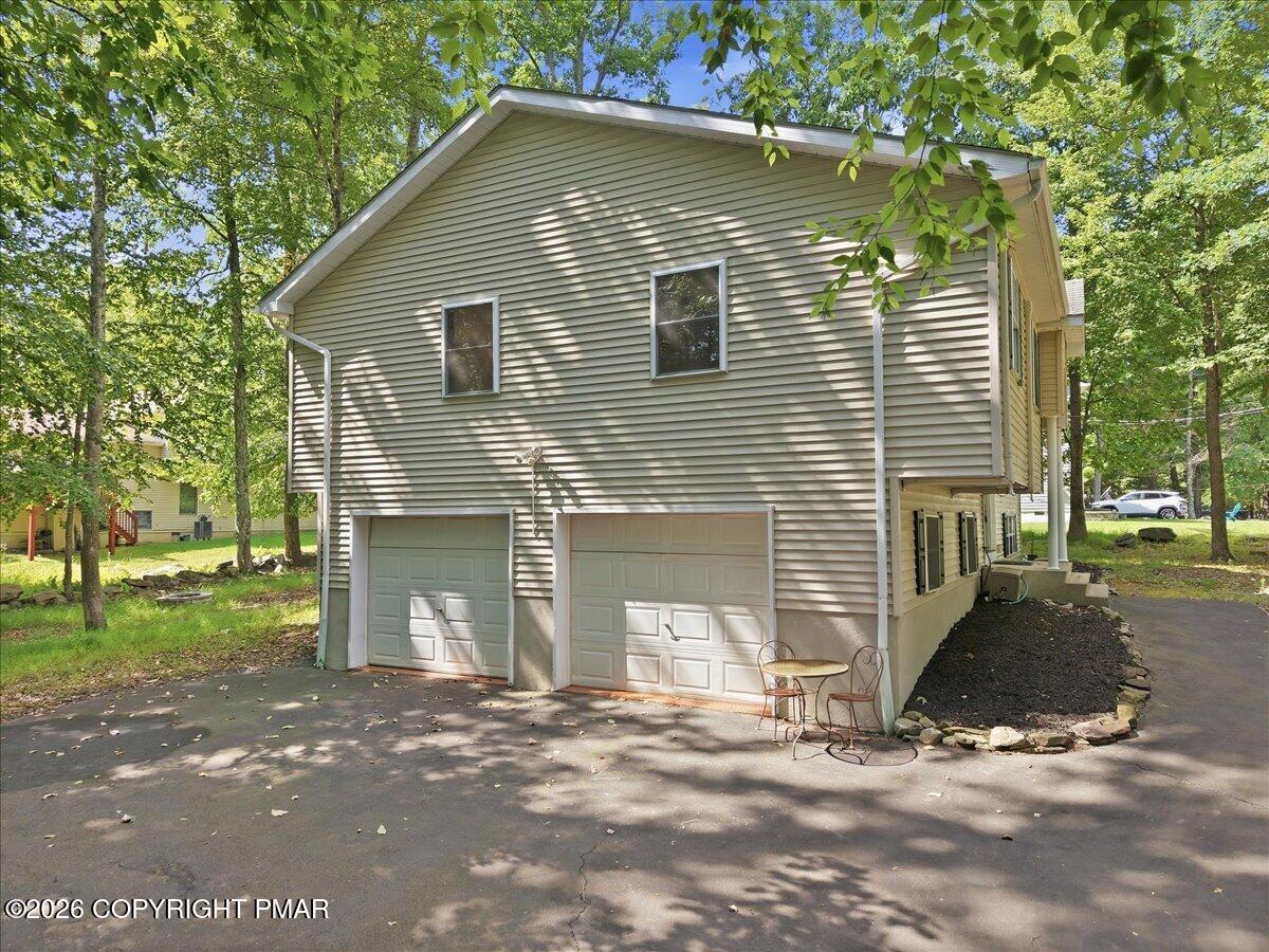 1216 Hunters Woods Drive Property Photo 72