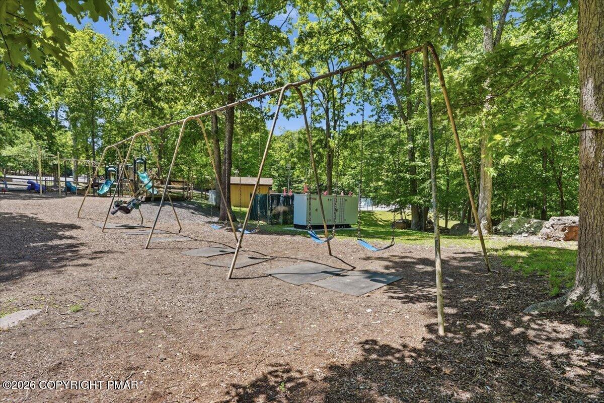 1216 Hunters Woods Drive Property Photo 93