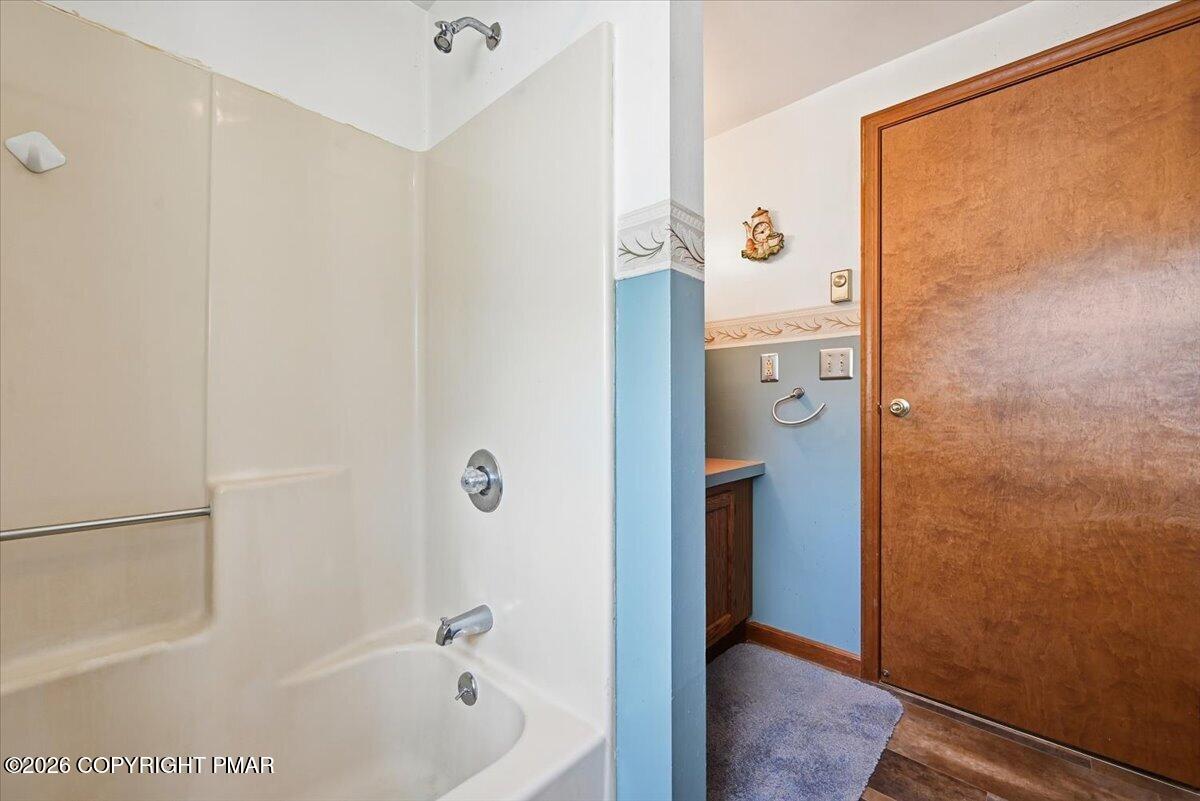 74 Swiss View Road Property Photo 38