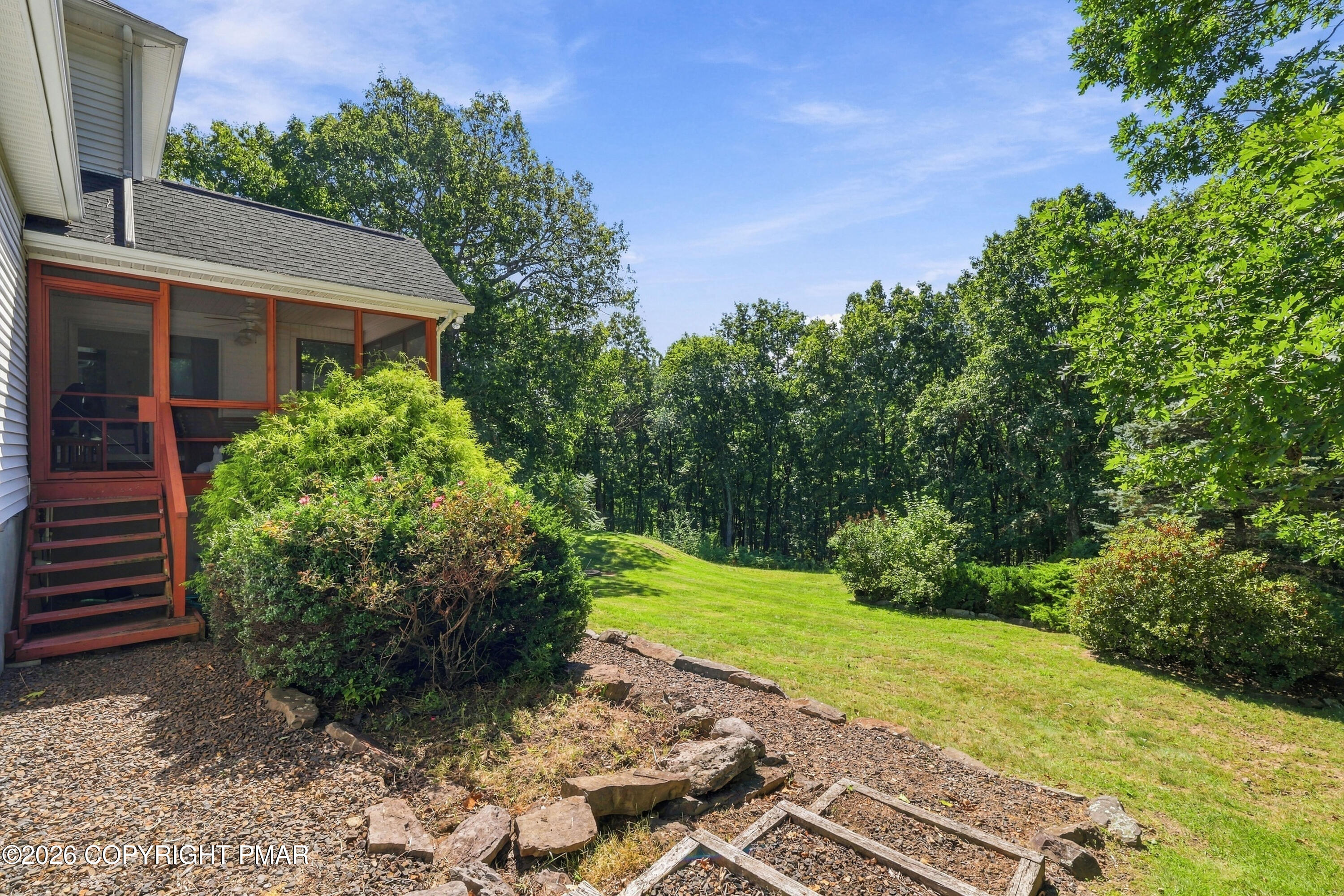 336 Sycamore Drive Property Photo 5