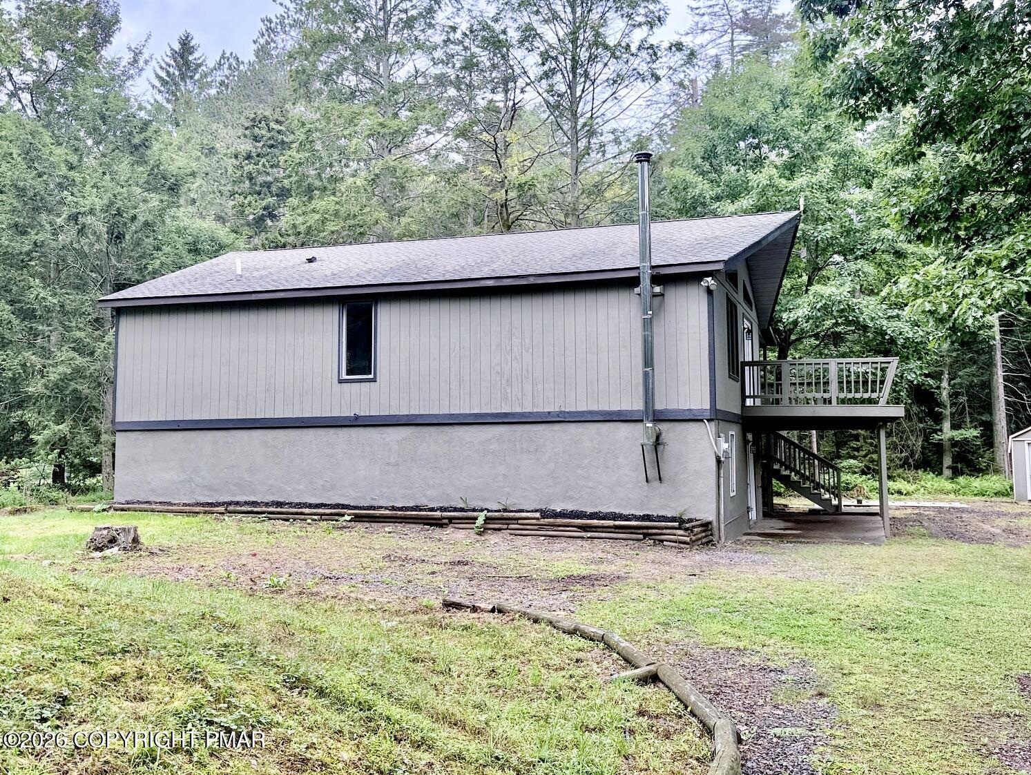 136 Pine Run Property Photo 2