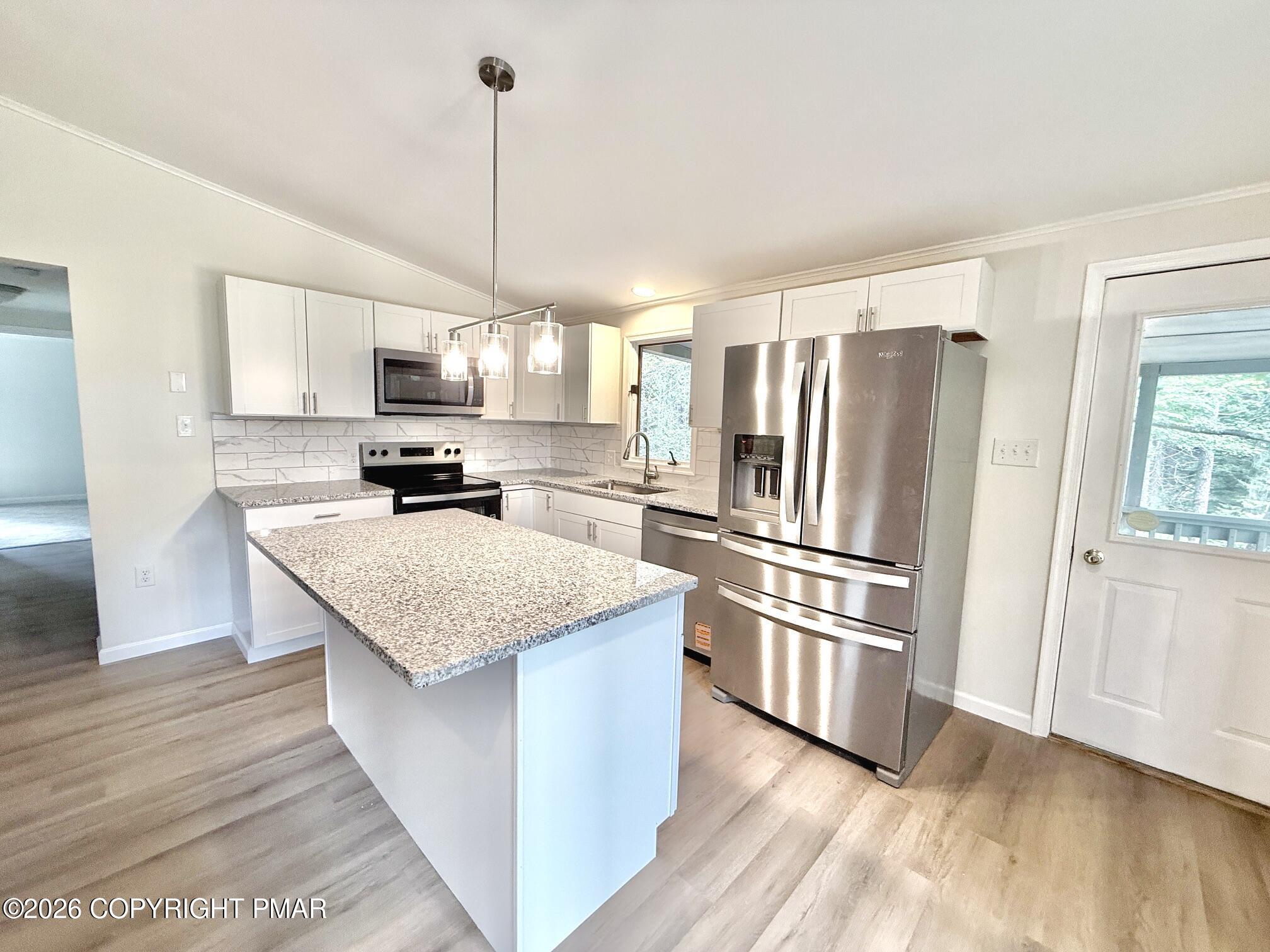136 Pine Run Property Photo 19