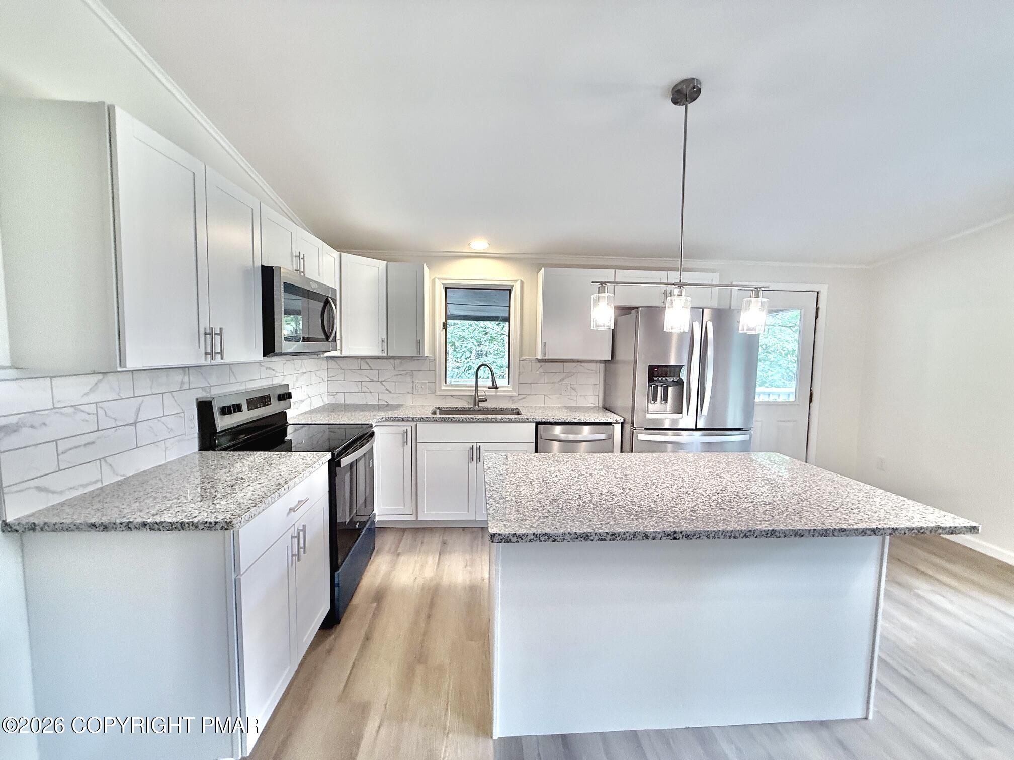 136 Pine Run Property Photo 22