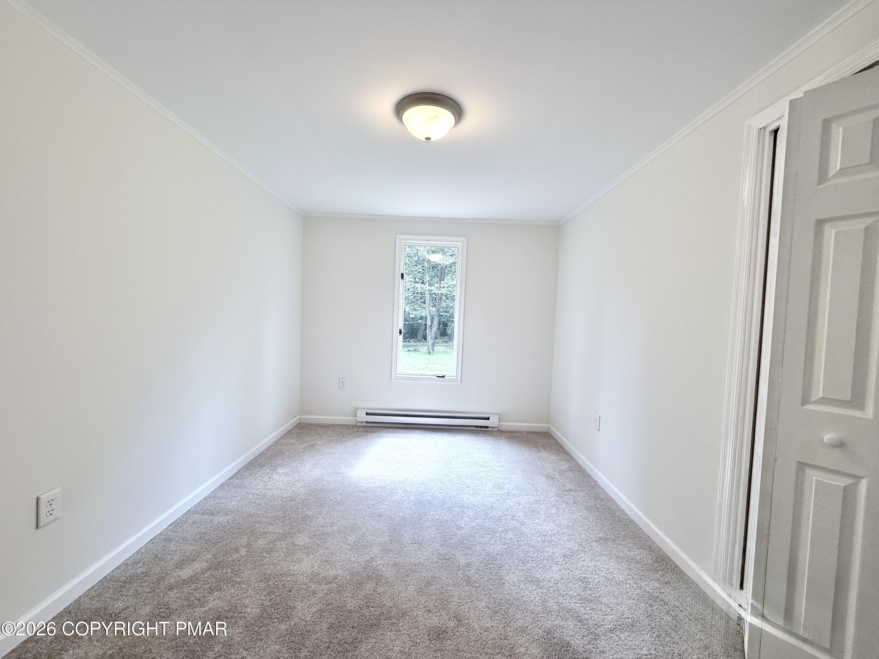 136 Pine Run Property Photo 27