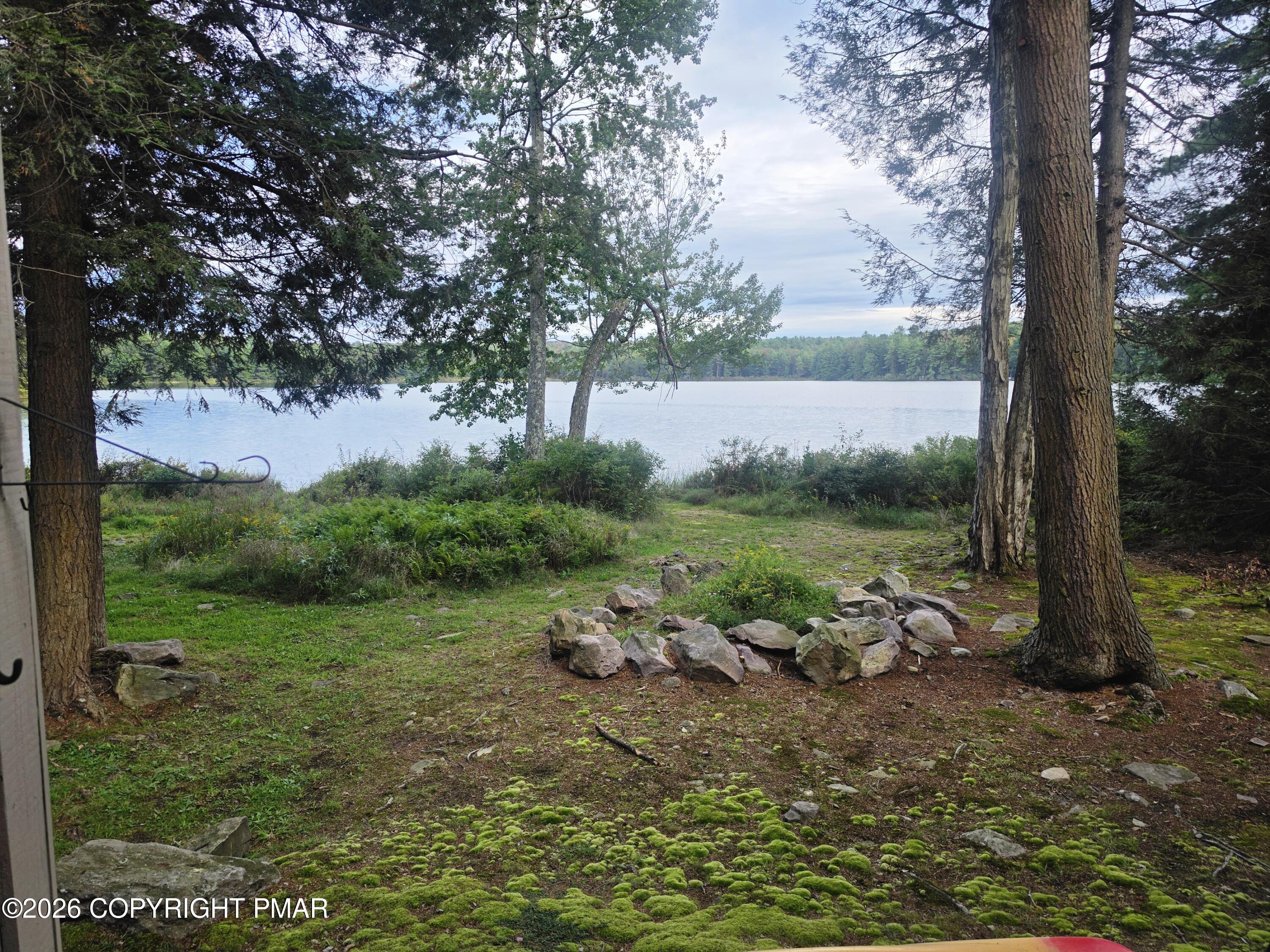 843 Crest Pines Lane Property Photo 2