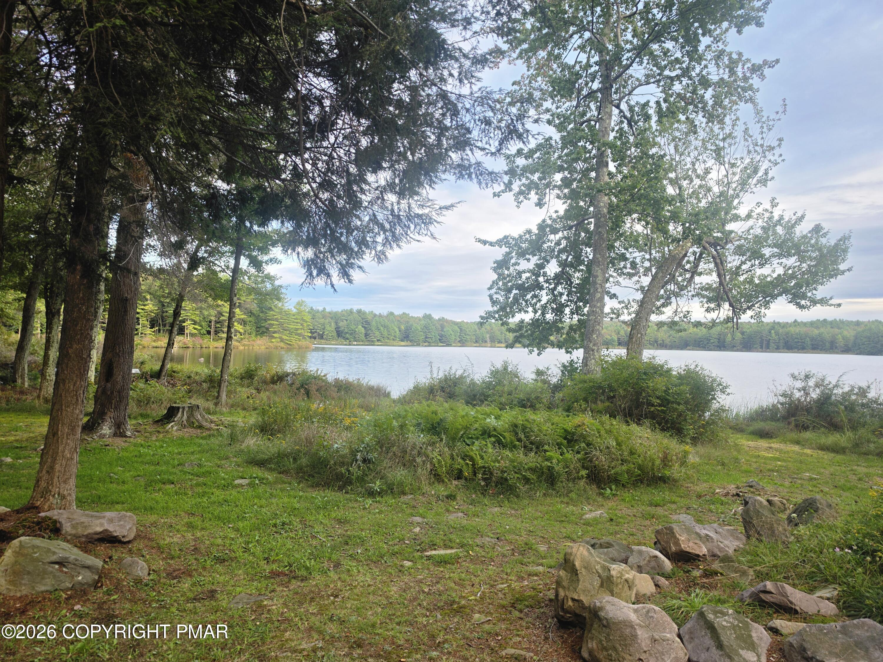 843 Crest Pines Lane Property Photo 11