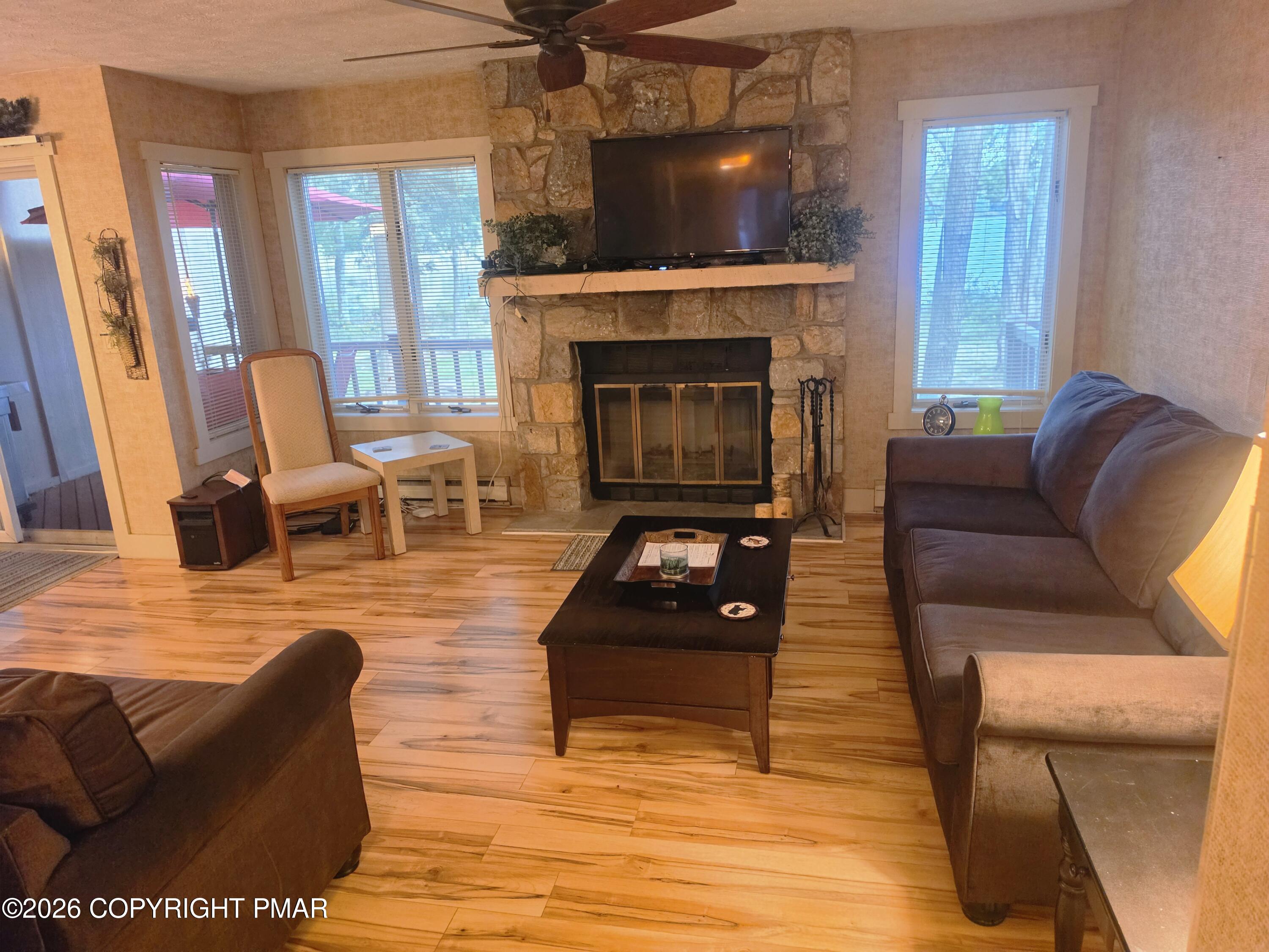 843 Crest Pines Lane Property Photo 16