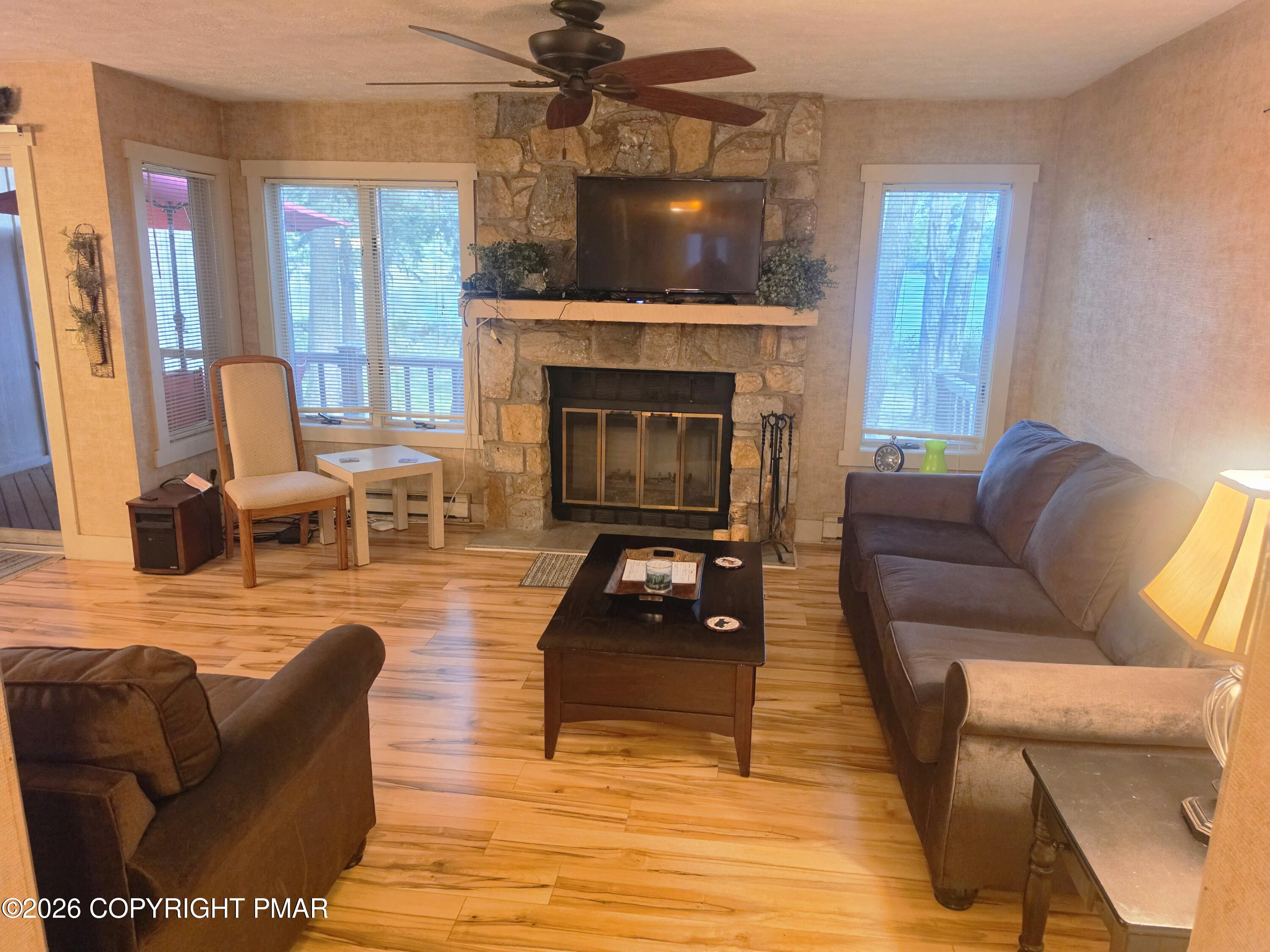843 Crest Pines Lane Property Photo 18