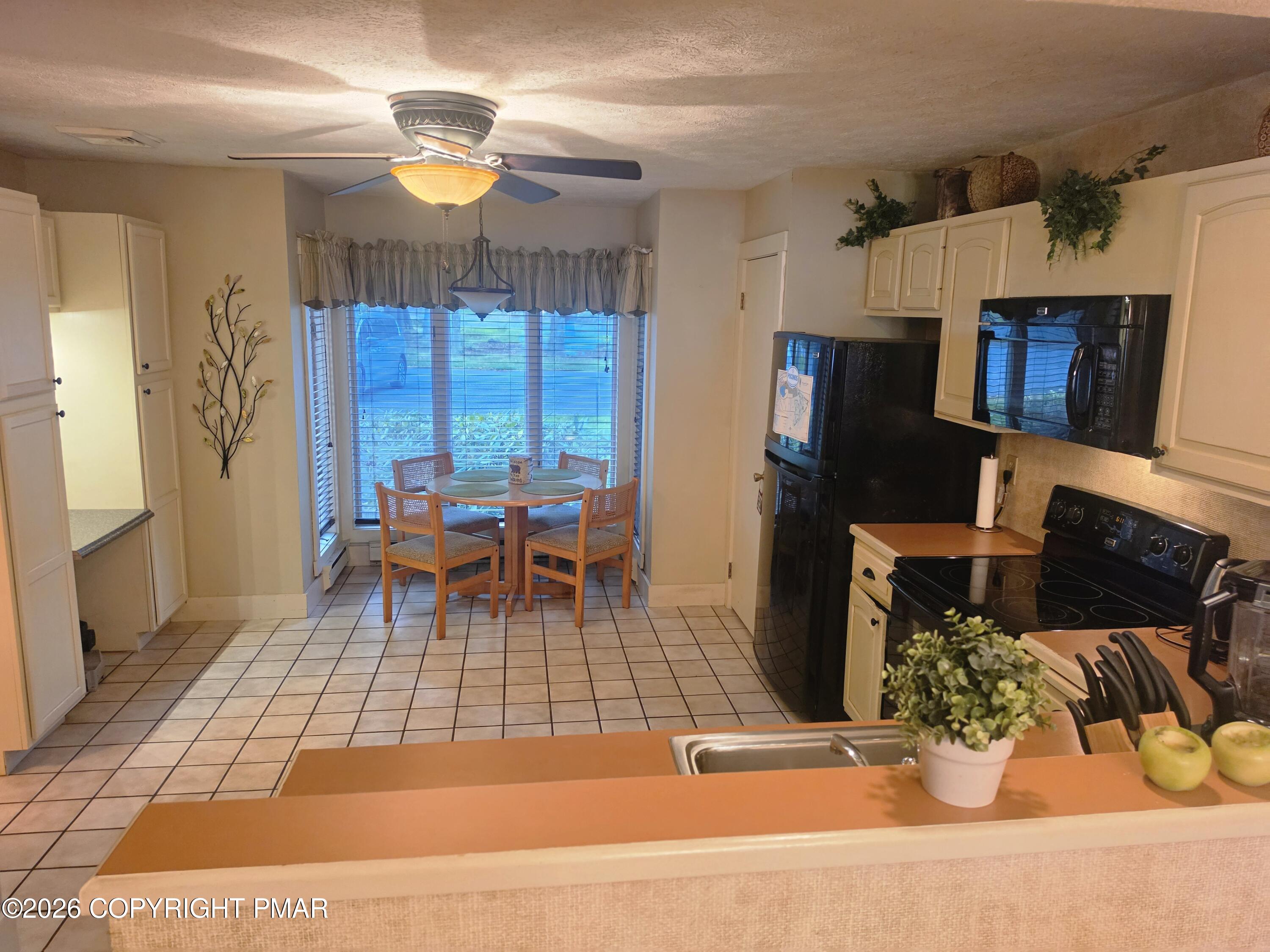 843 Crest Pines Lane Property Photo 26